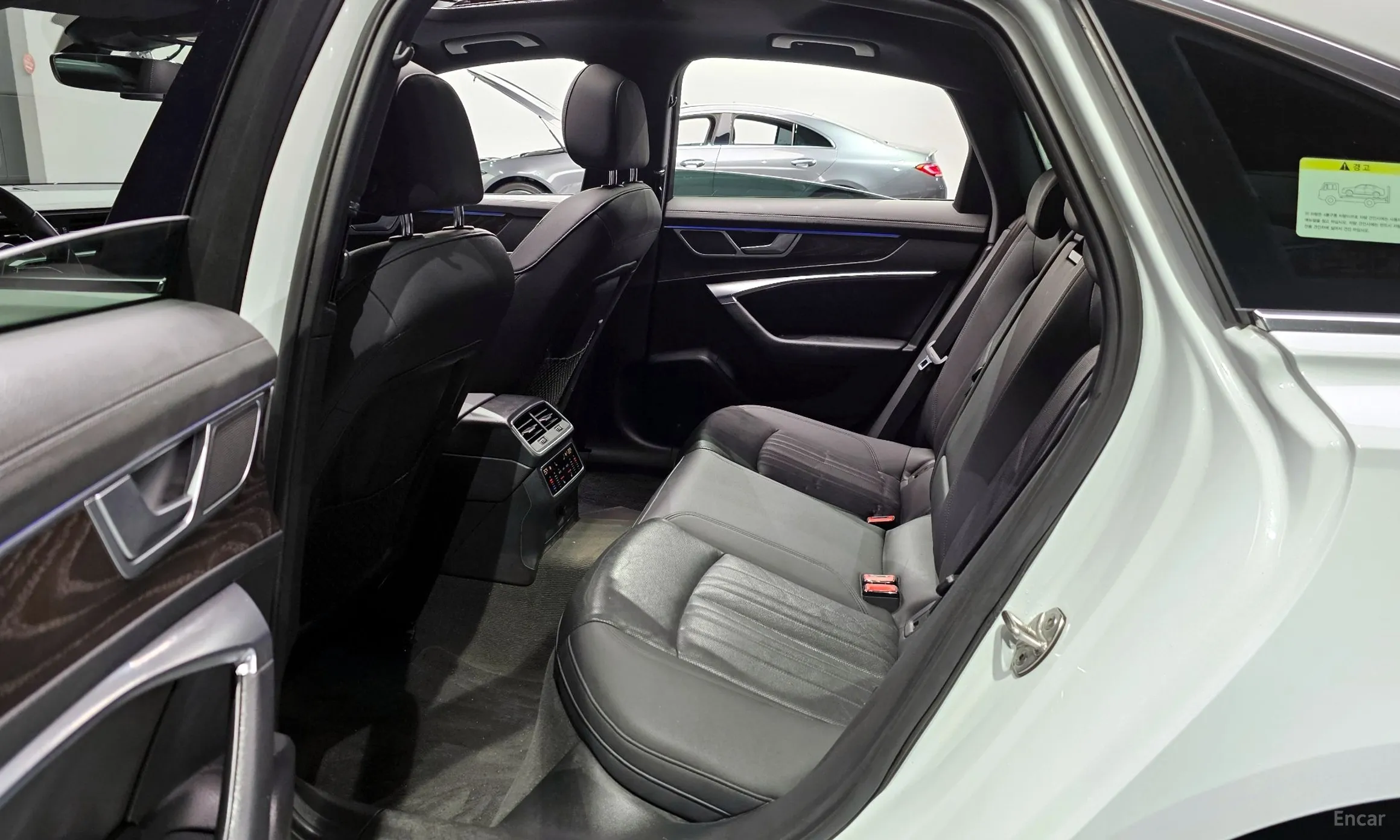 Audi A6 (C8) превью 12