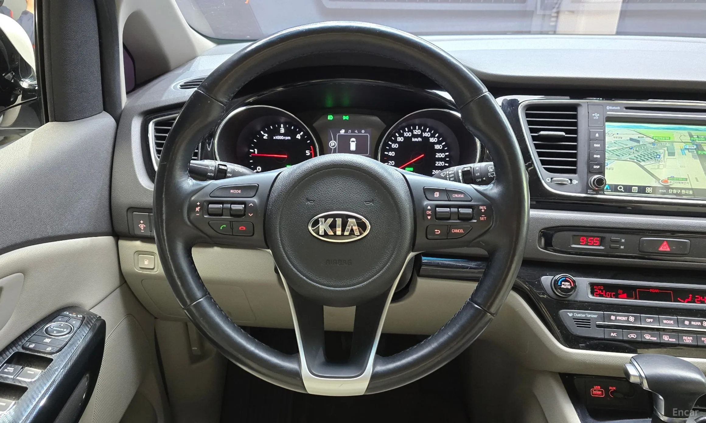 Kia Carnival превью 13
