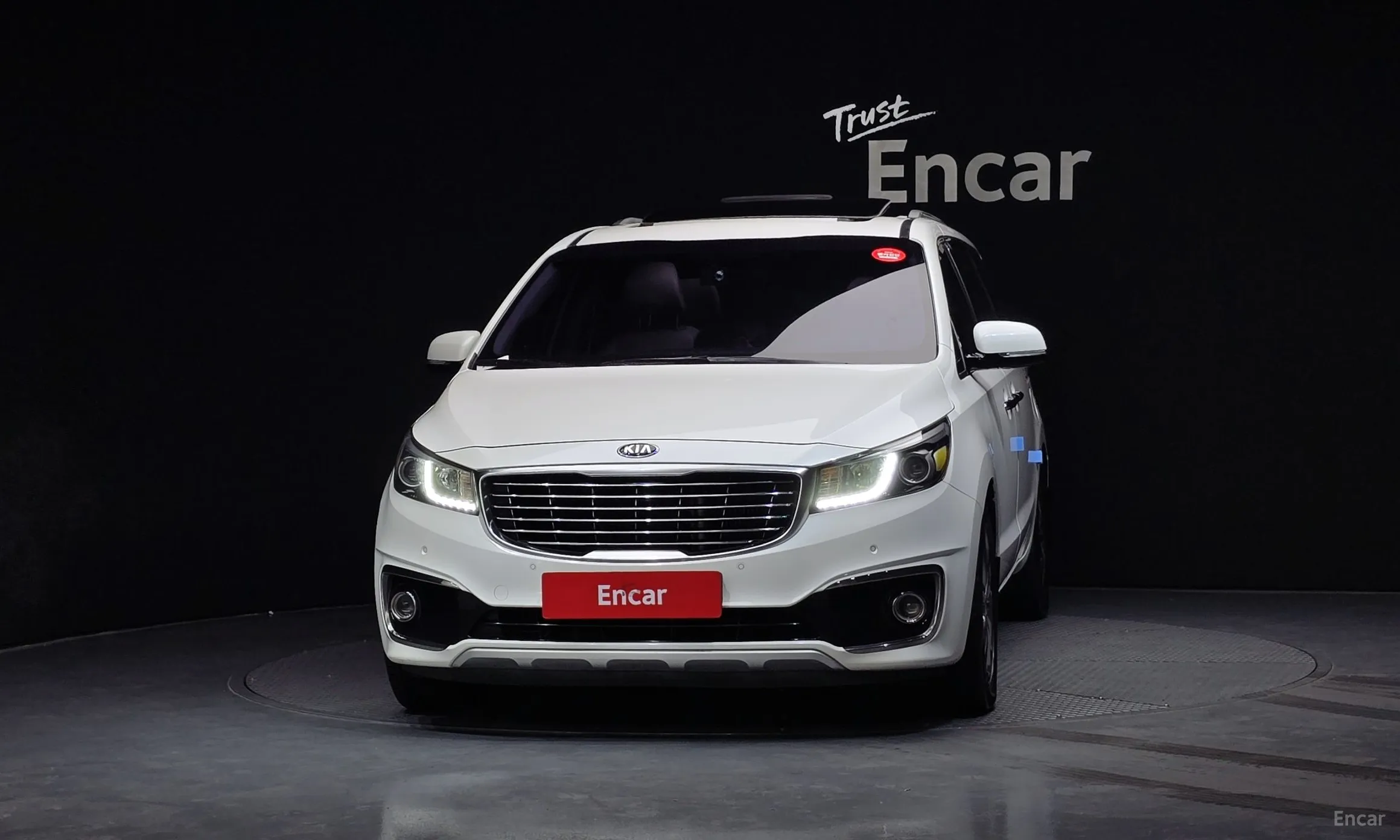 Kia Carnival превью 3