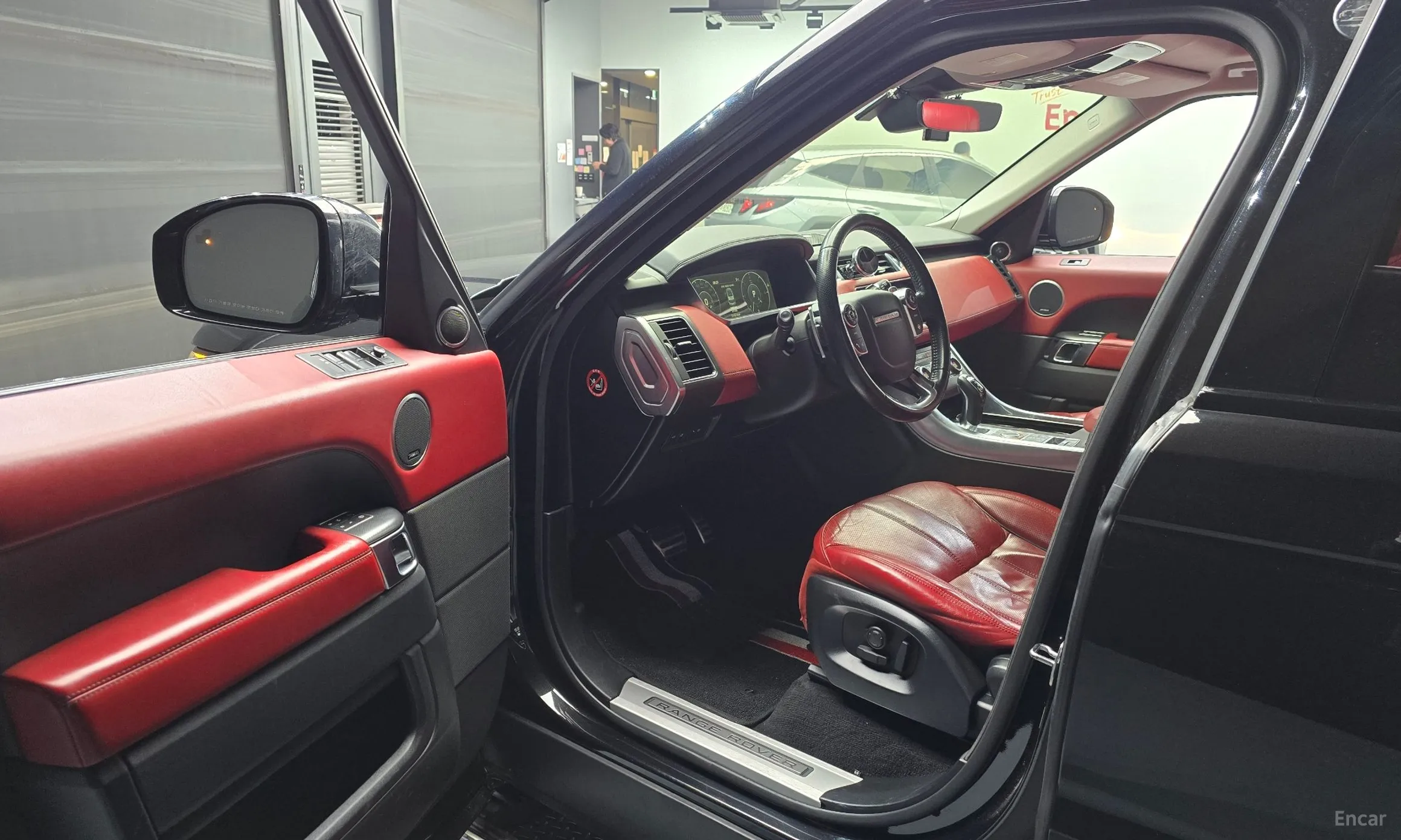 Land Rover Range Rover Sport 2nd Generation превью 10