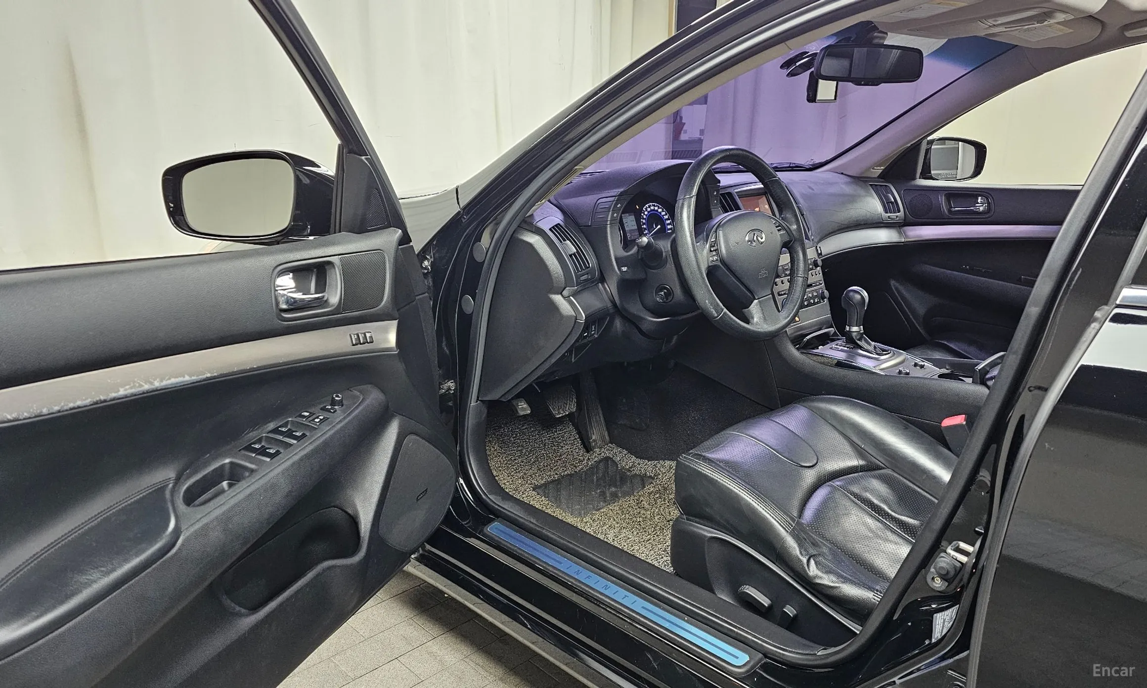 Infiniti G25 превью 10