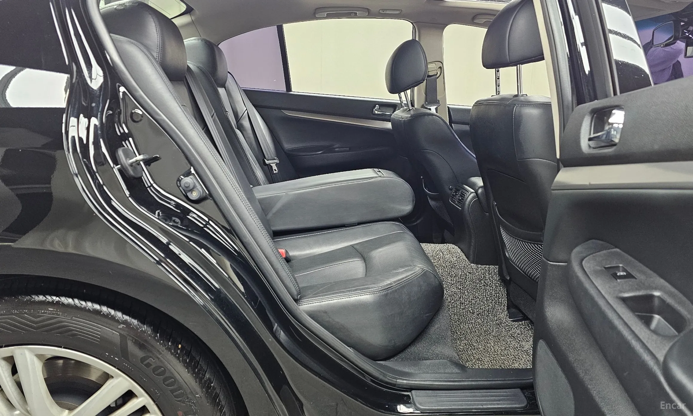 Infiniti G25 превью 12