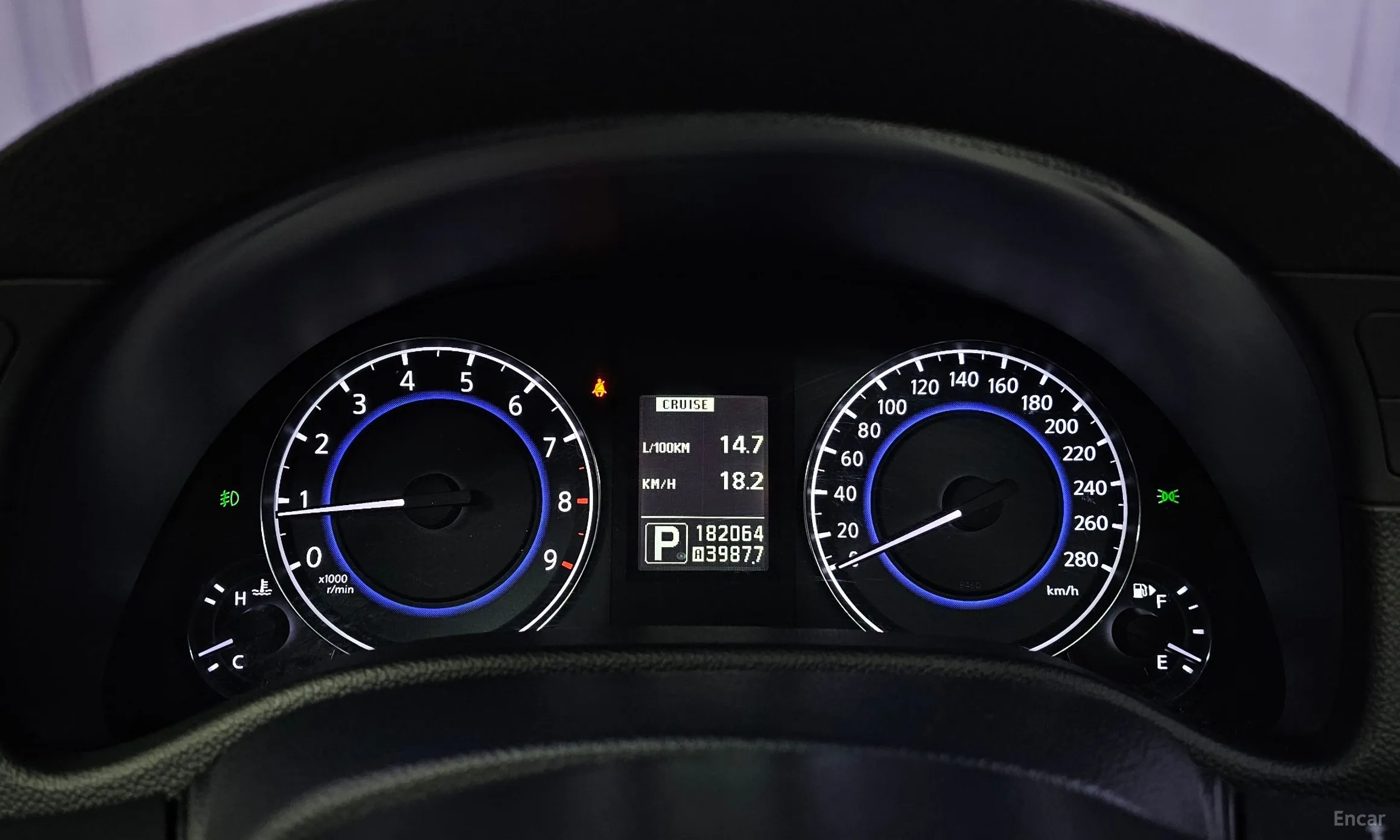 Infiniti G25 превью 8