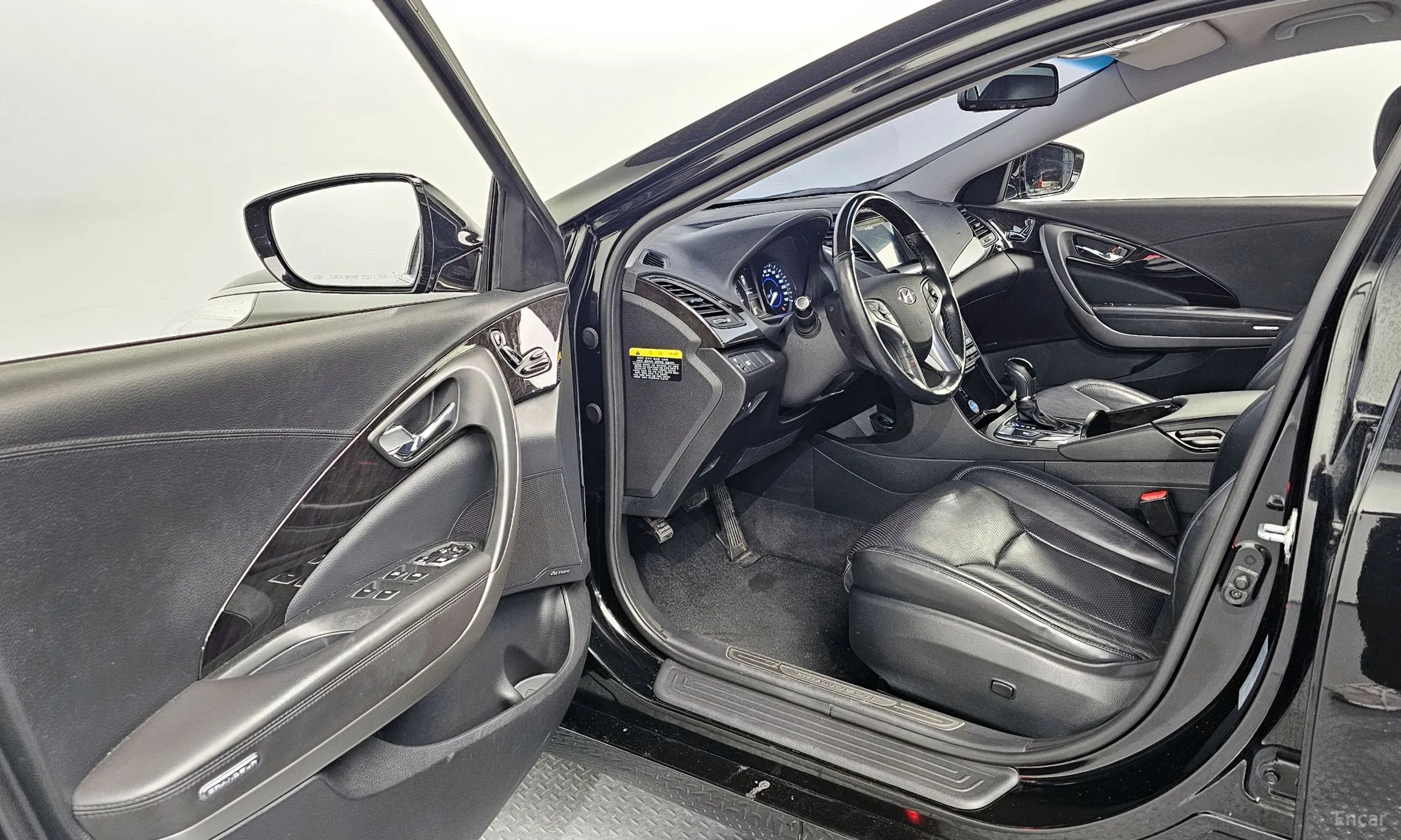 Hyundai Grandeur HG превью 10