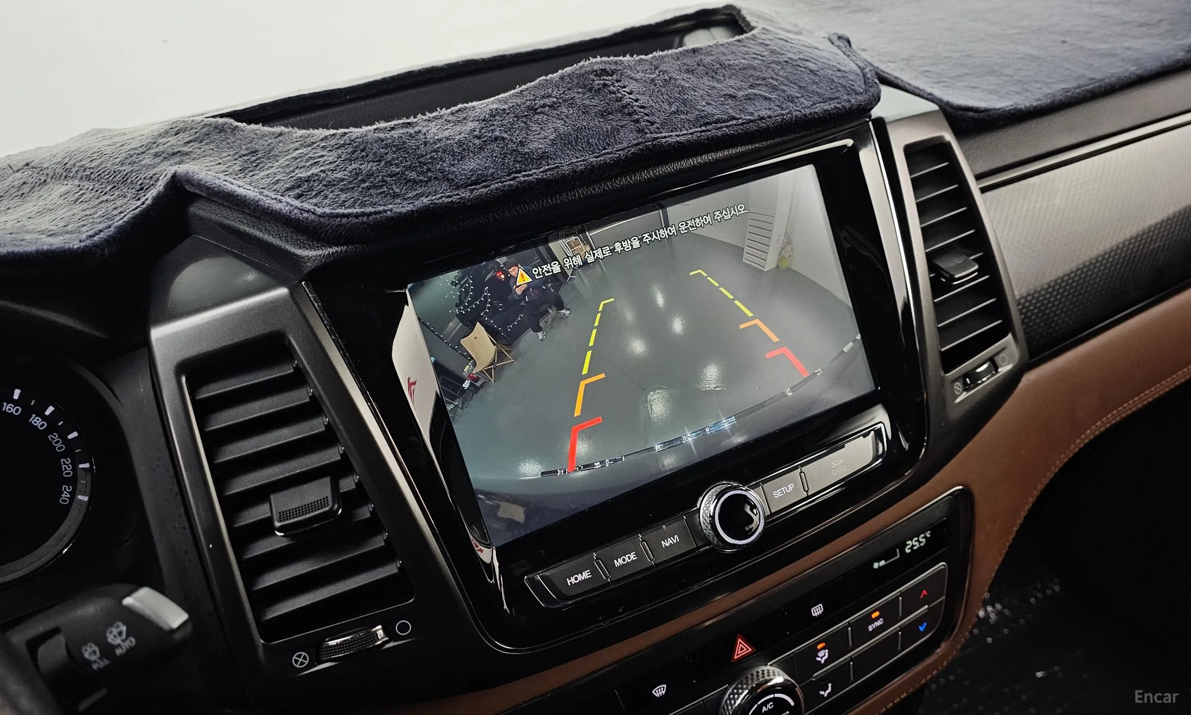 KG Mobility (SsangYong) Rexton Sports Khan превью 16