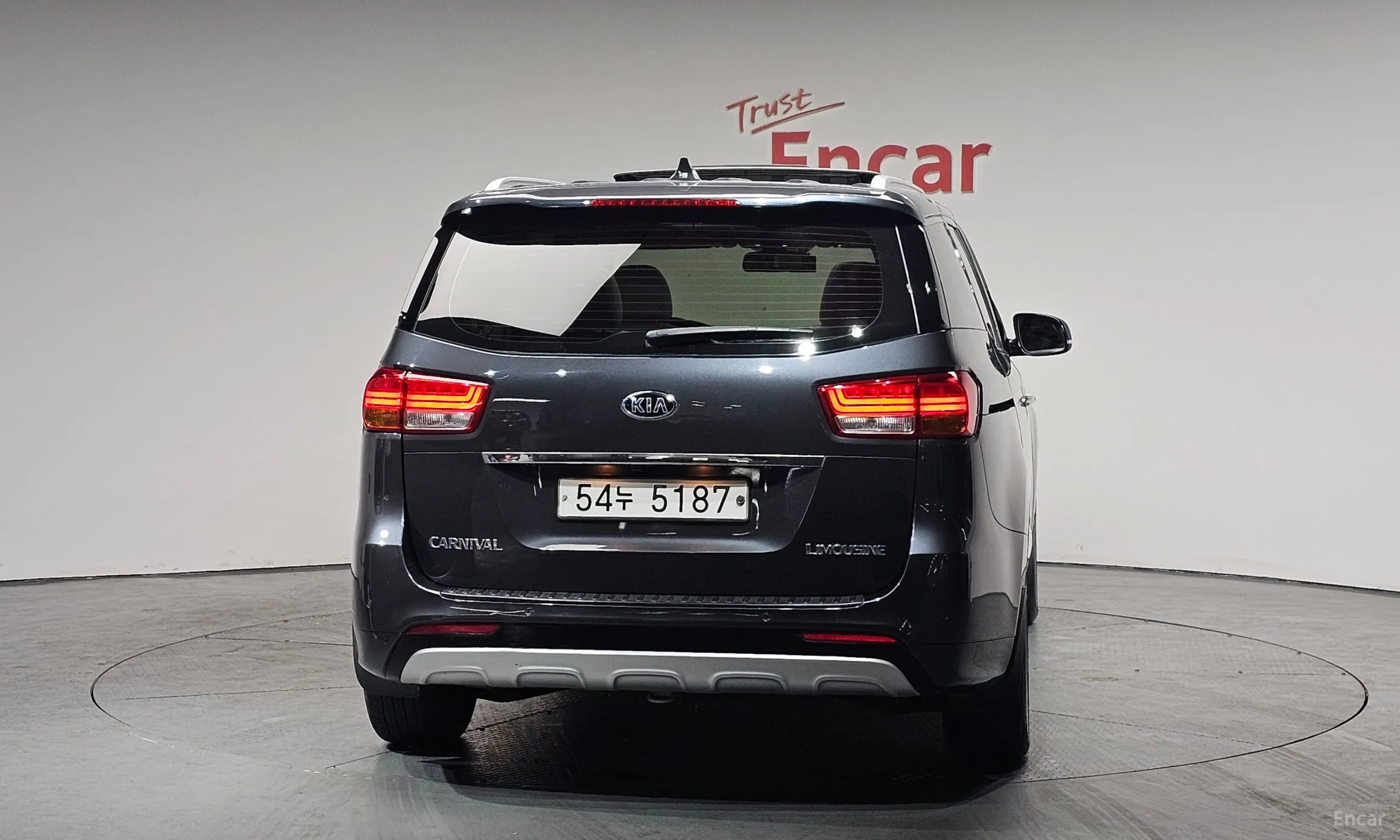 Kia Carnival превью 4