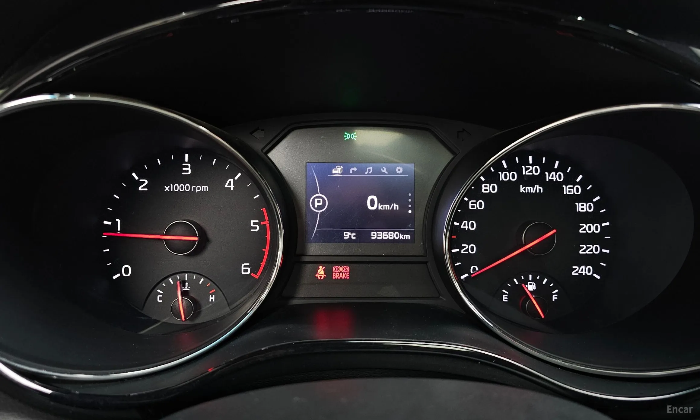 Kia Carnival превью 8