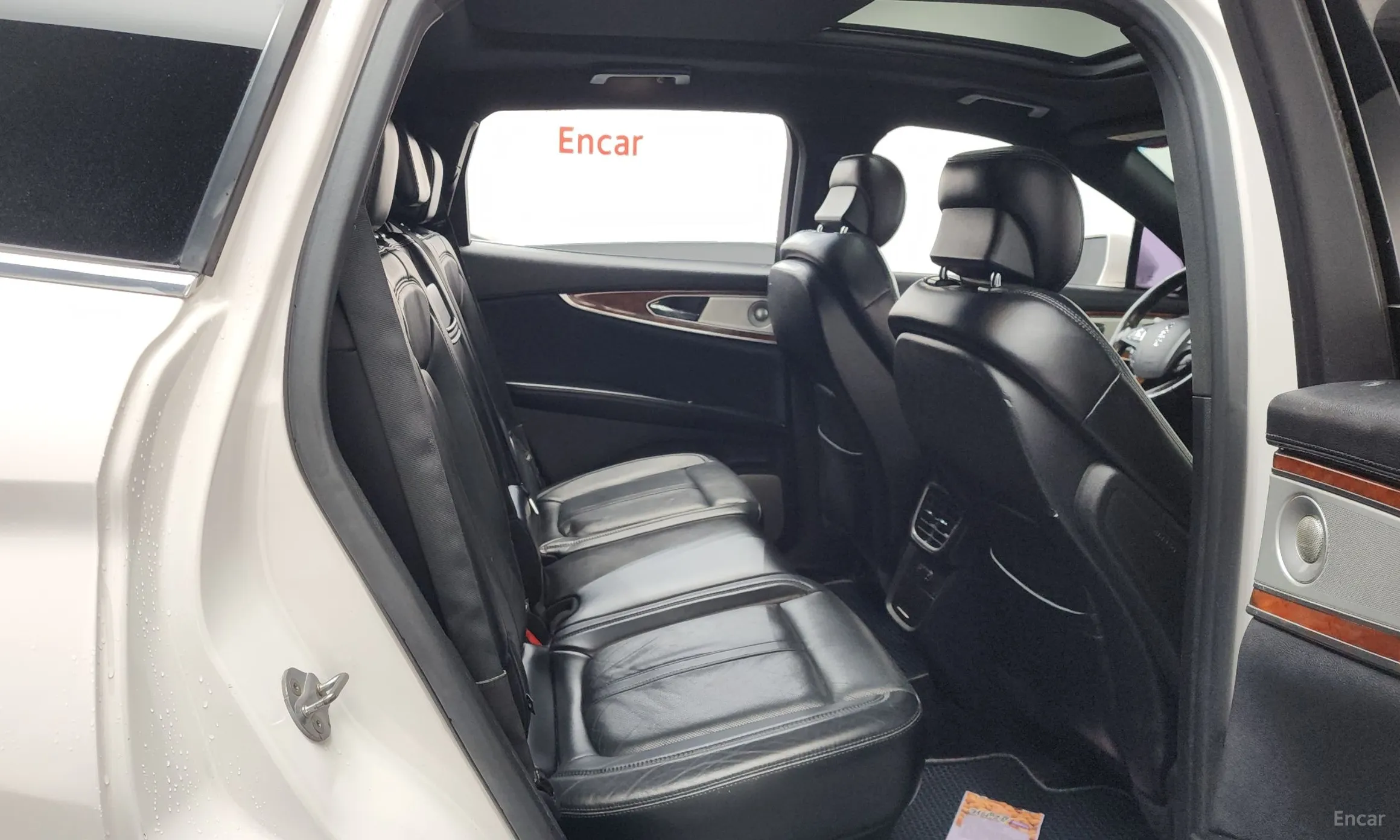 Lincoln MKX 2nd Generation превью 12