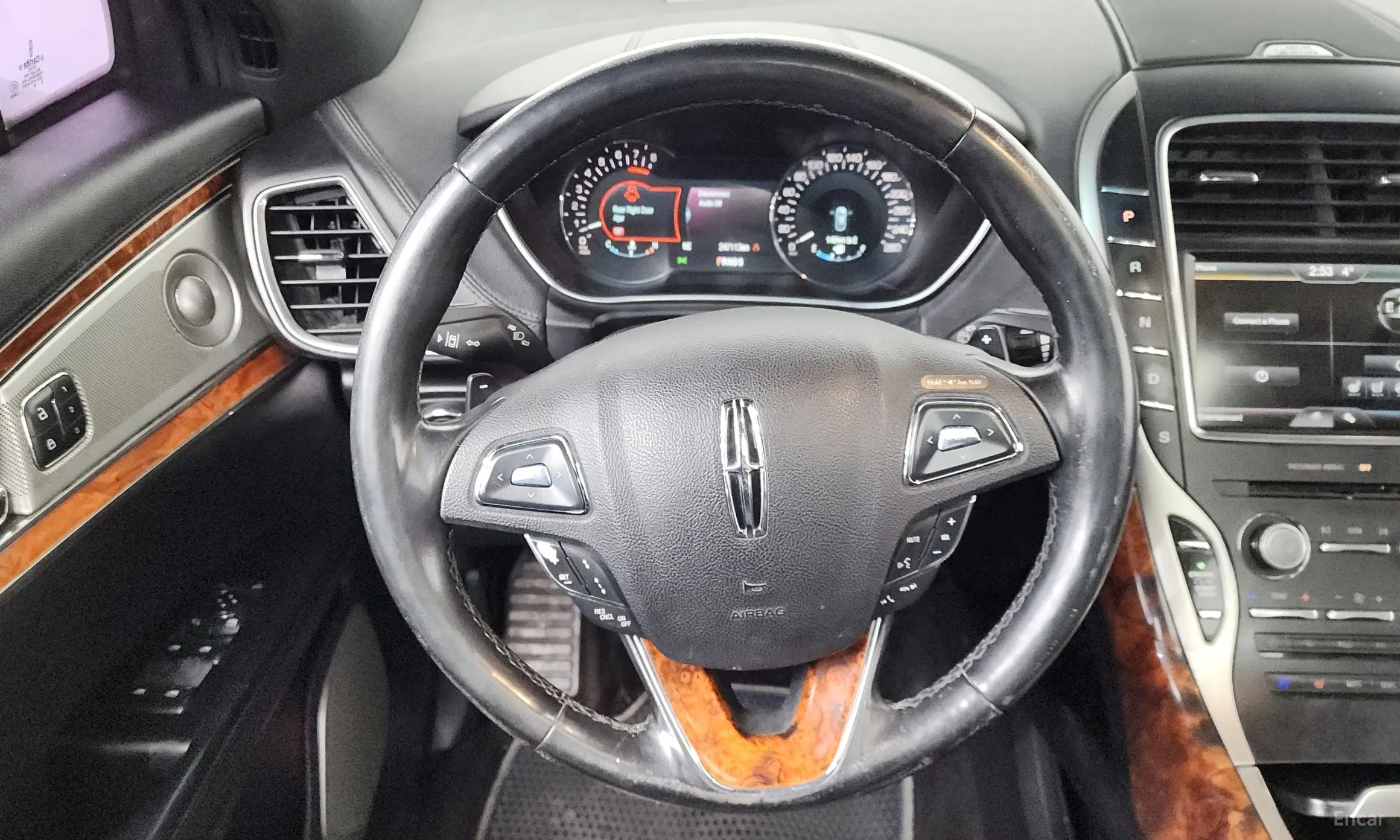Lincoln MKX 2nd Generation превью 13