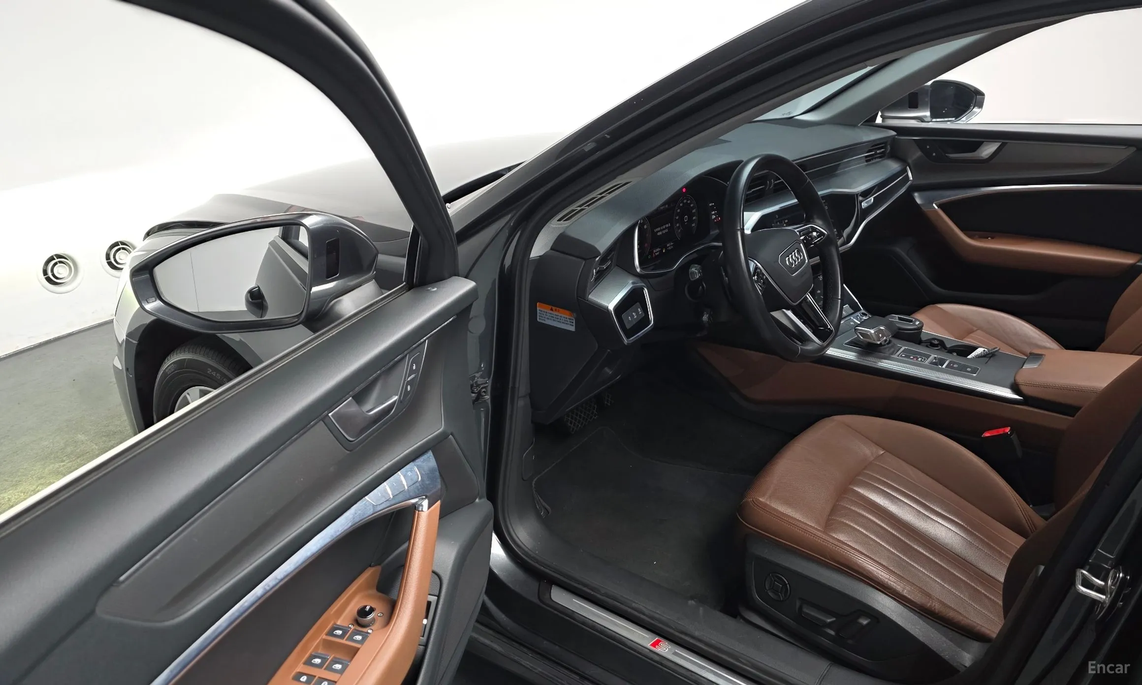 Audi A6 (C8) превью 12
