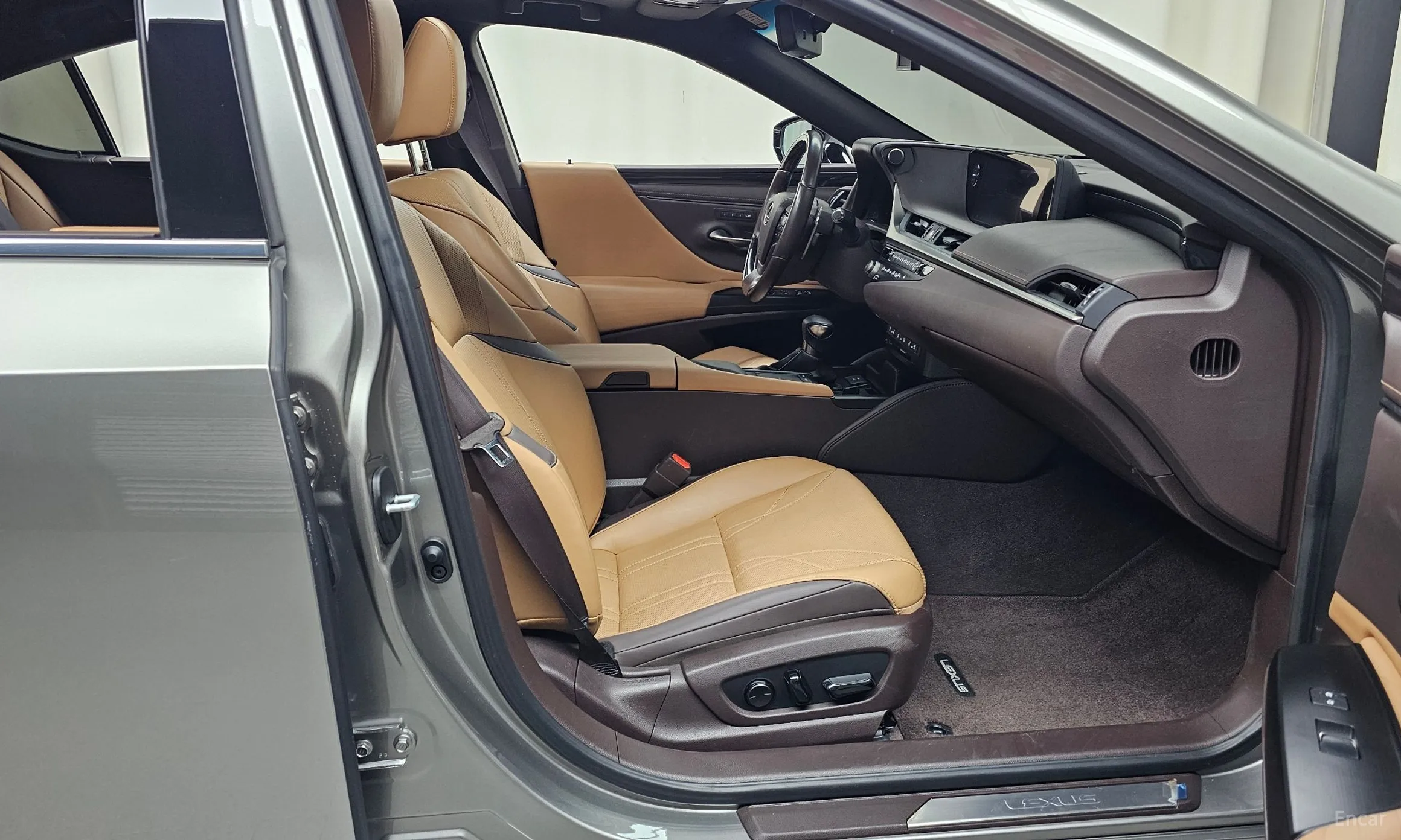 Lexus ES300h 7th Generation превью 11