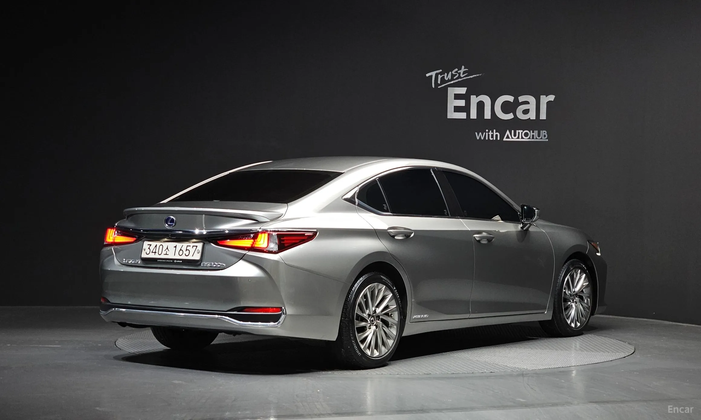 Lexus ES300h 7th Generation превью 2