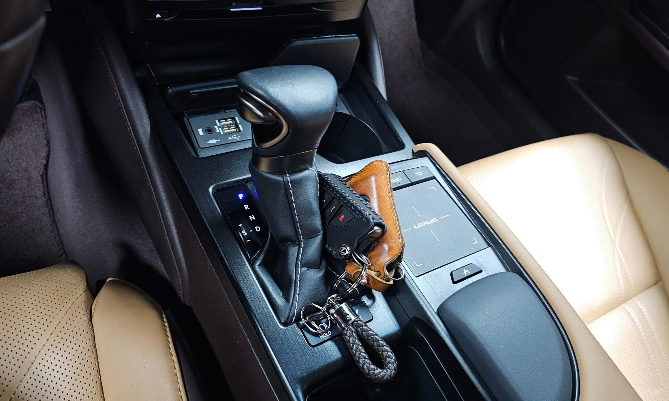 Lexus ES300h 7th Generation превью 9