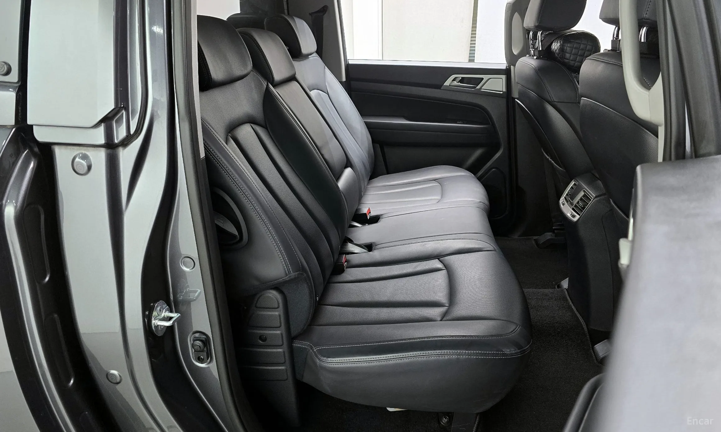 KG Mobility (SsangYong) Rexton Sports превью 12