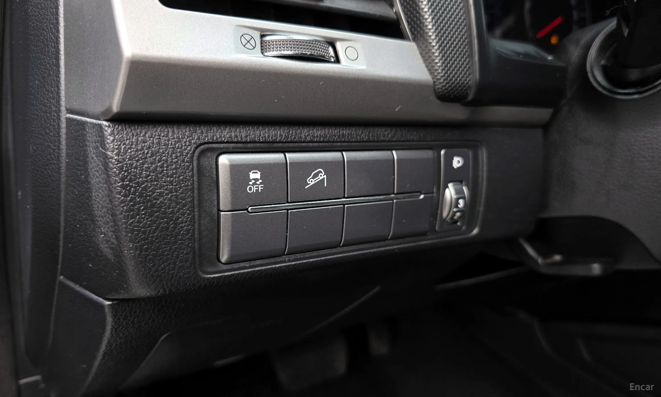 KG Mobility (SsangYong) Rexton Sports превью 16