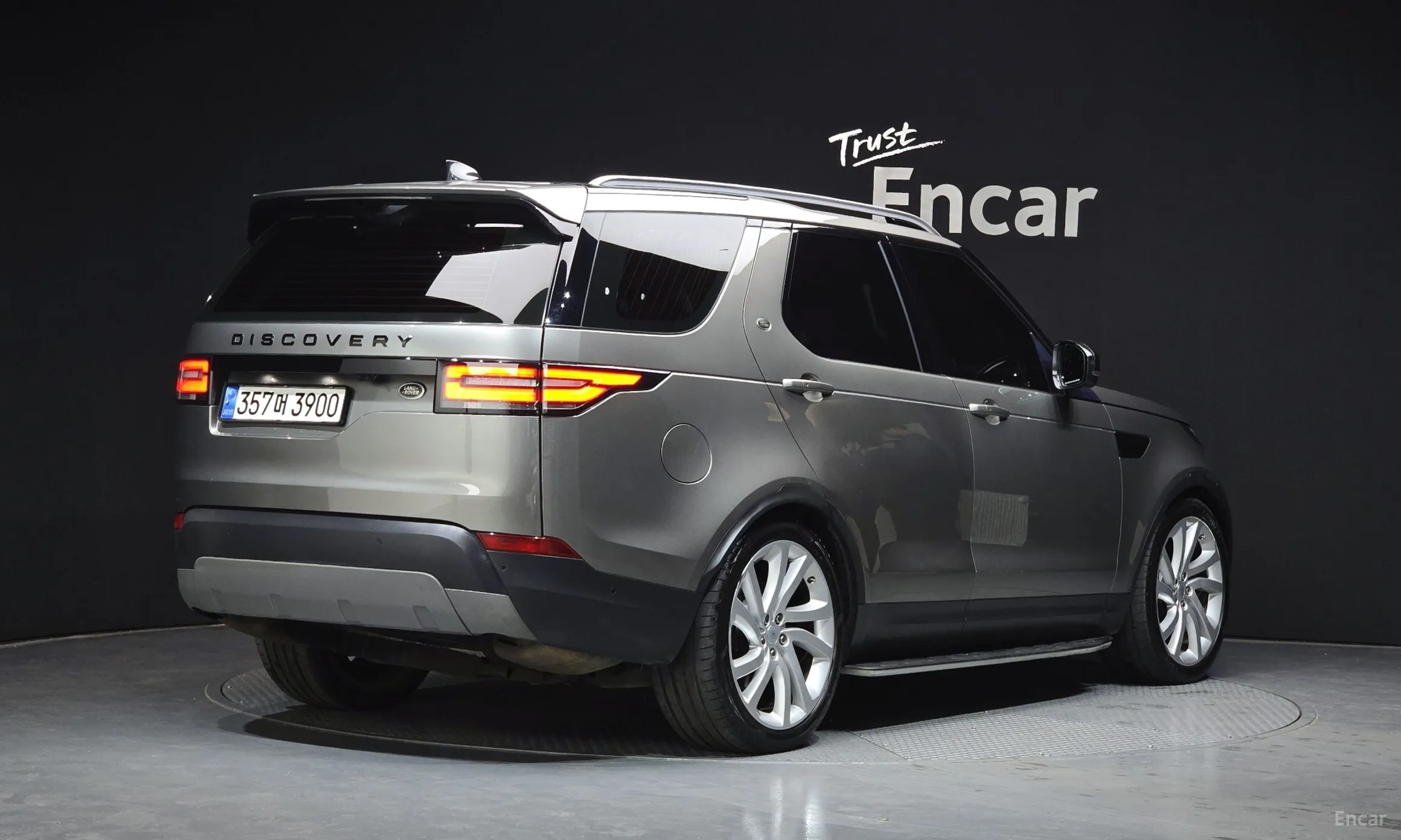 Land Rover Discovery 5 превью 2