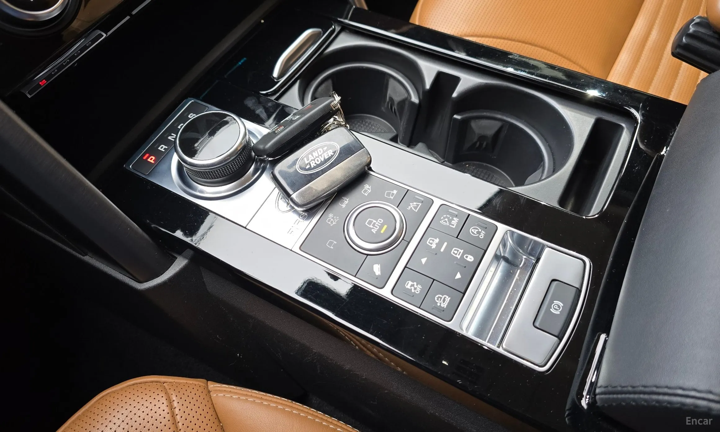 Land Rover Discovery 5 превью 9