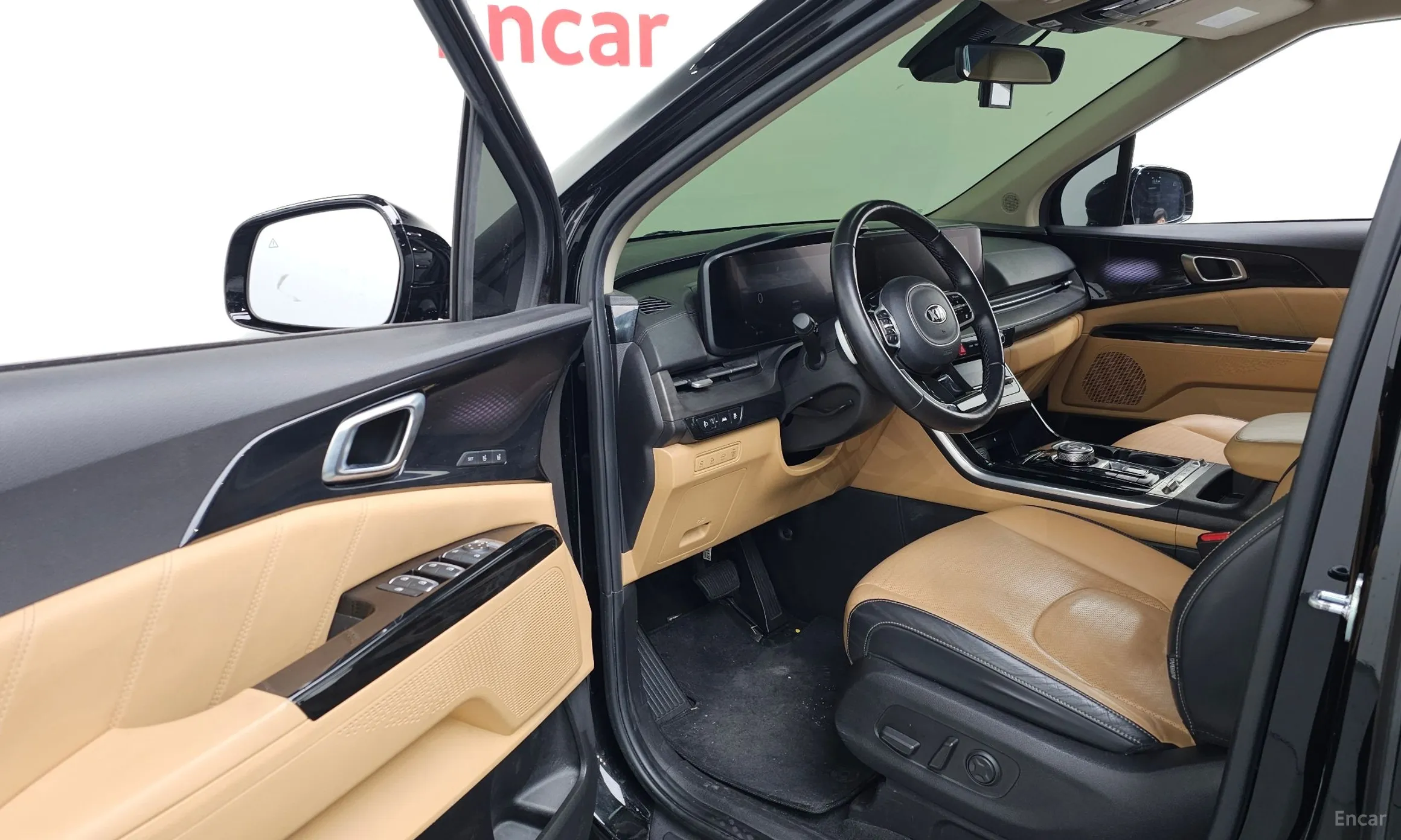 Kia Carnival Gen 4 превью 10