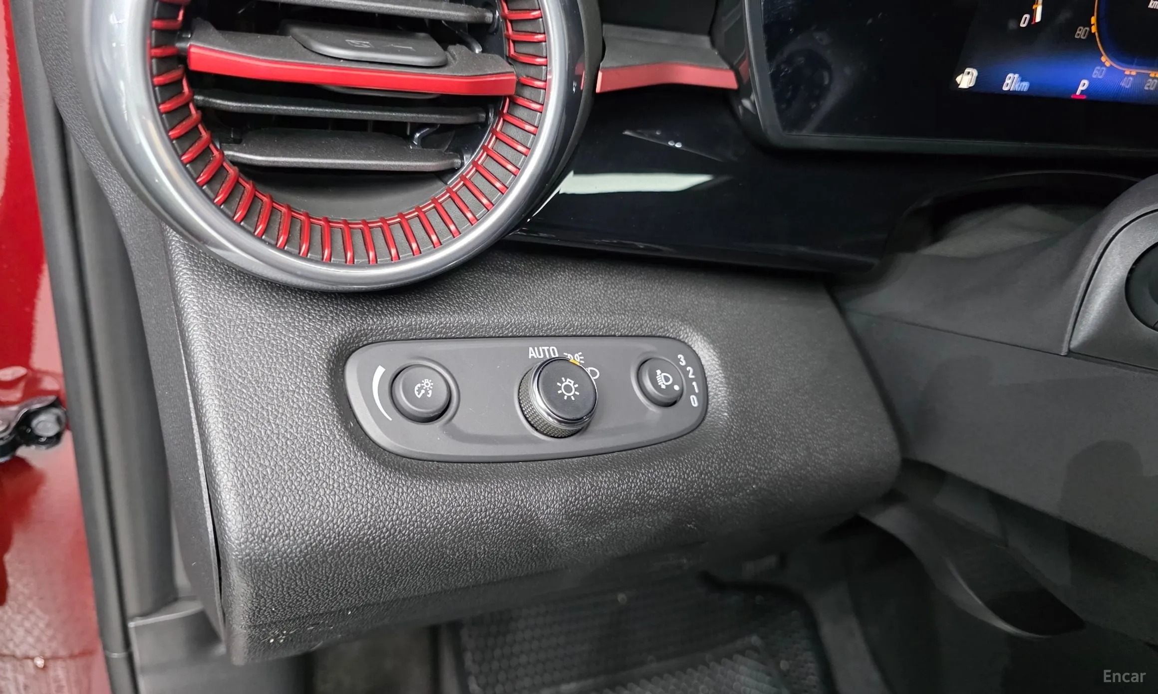 Chevrolet (GM Daewoo) Trax Crossover превью 13