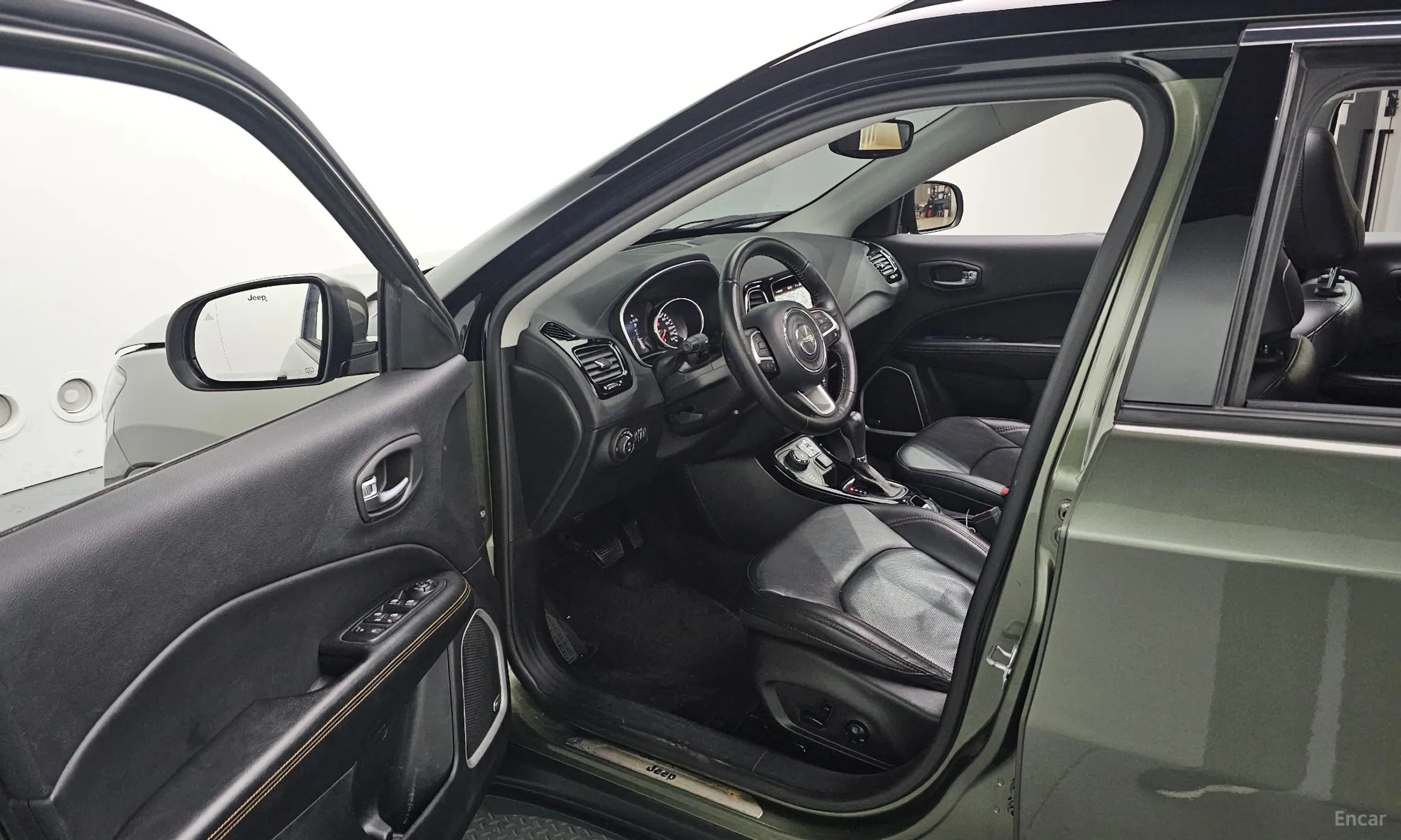 Jeep Compass 2nd Generation превью 10