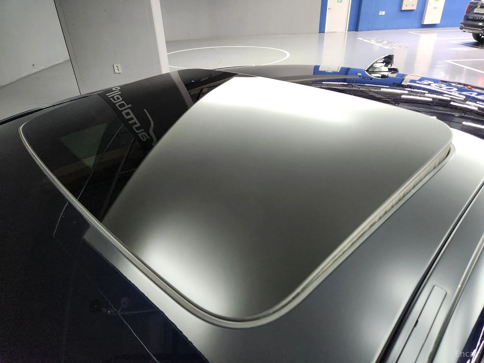 BMW 5 Series (G30) превью 19