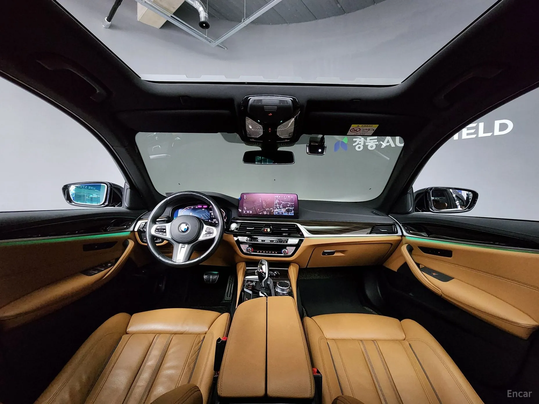 BMW 5 Series (G30) превью 6