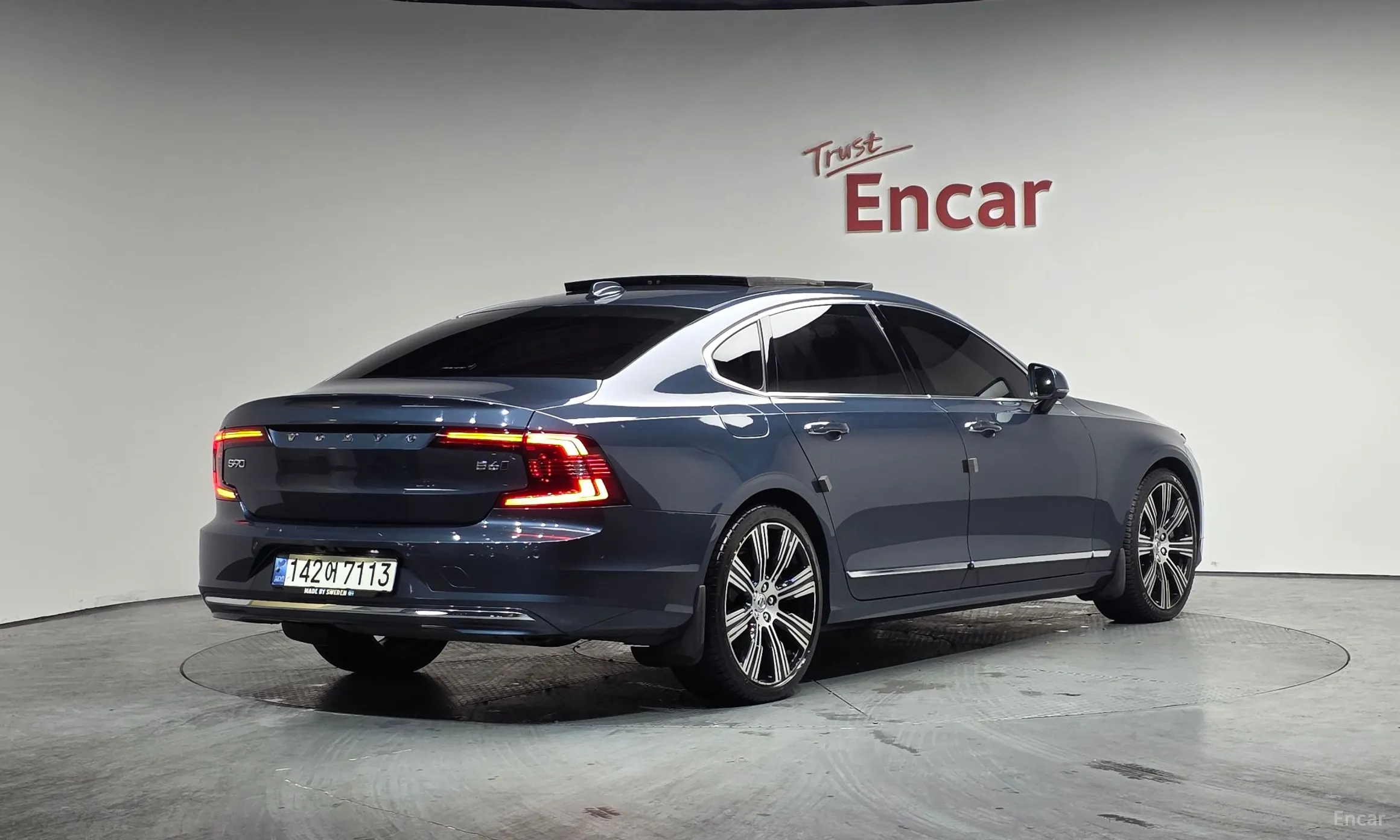 Volvo S90