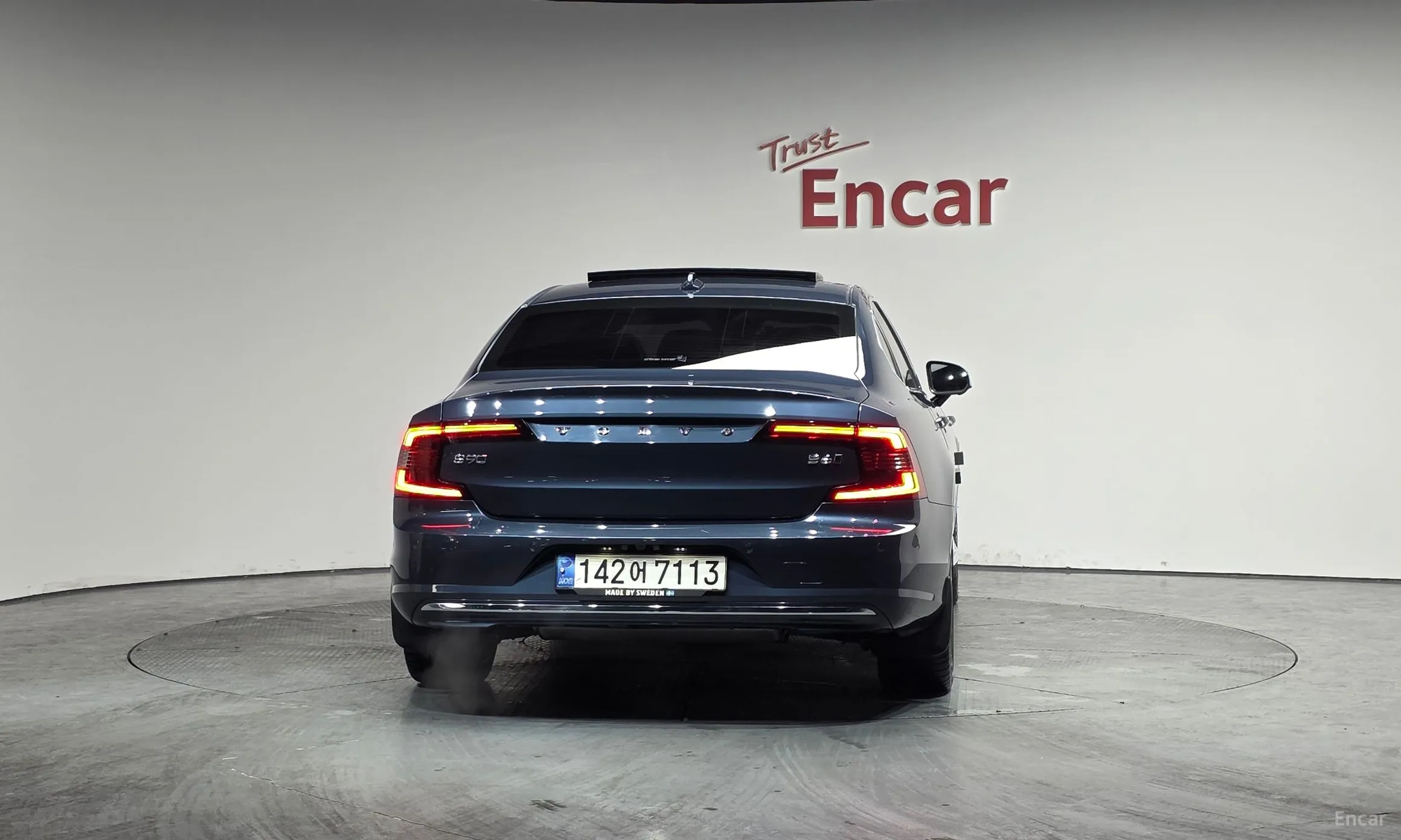 Volvo S90 превью 4