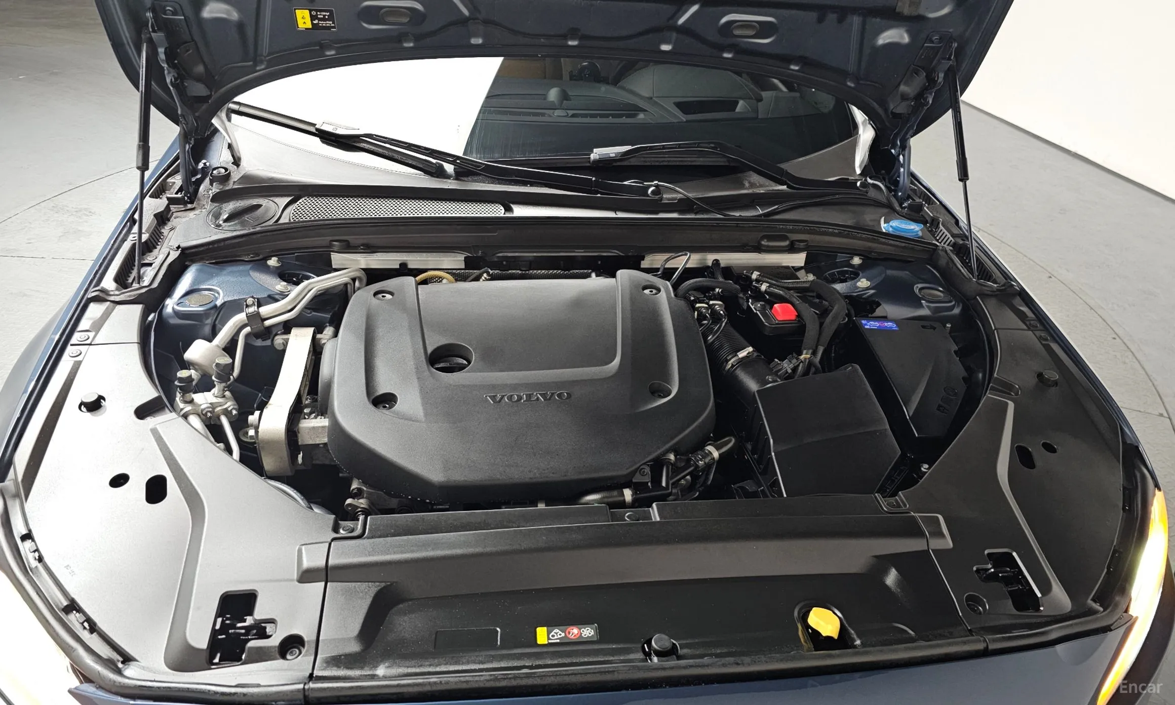 Volvo S90 превью 6
