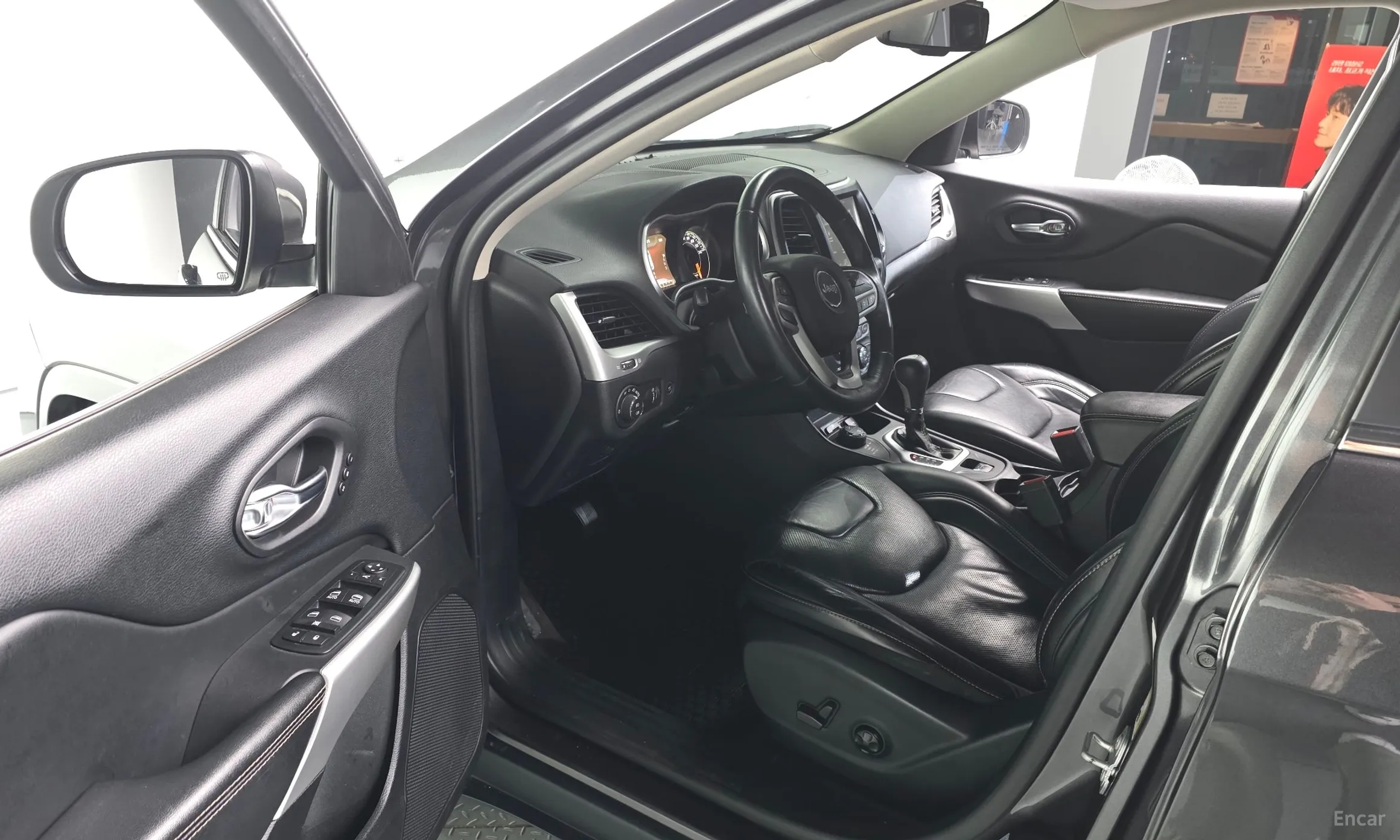 Jeep Cherokee (KL) превью 11