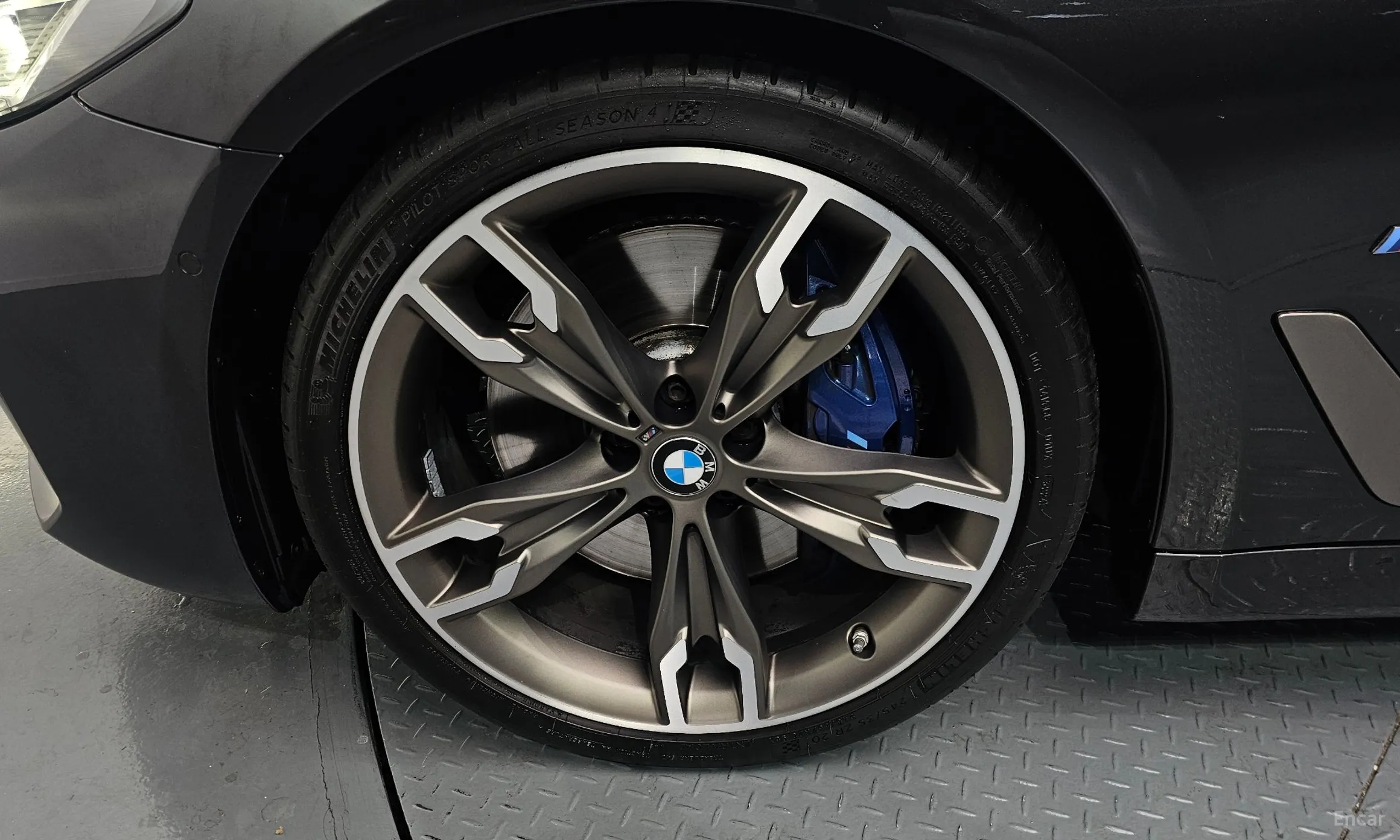 BMW 5 Series (G30) превью 5