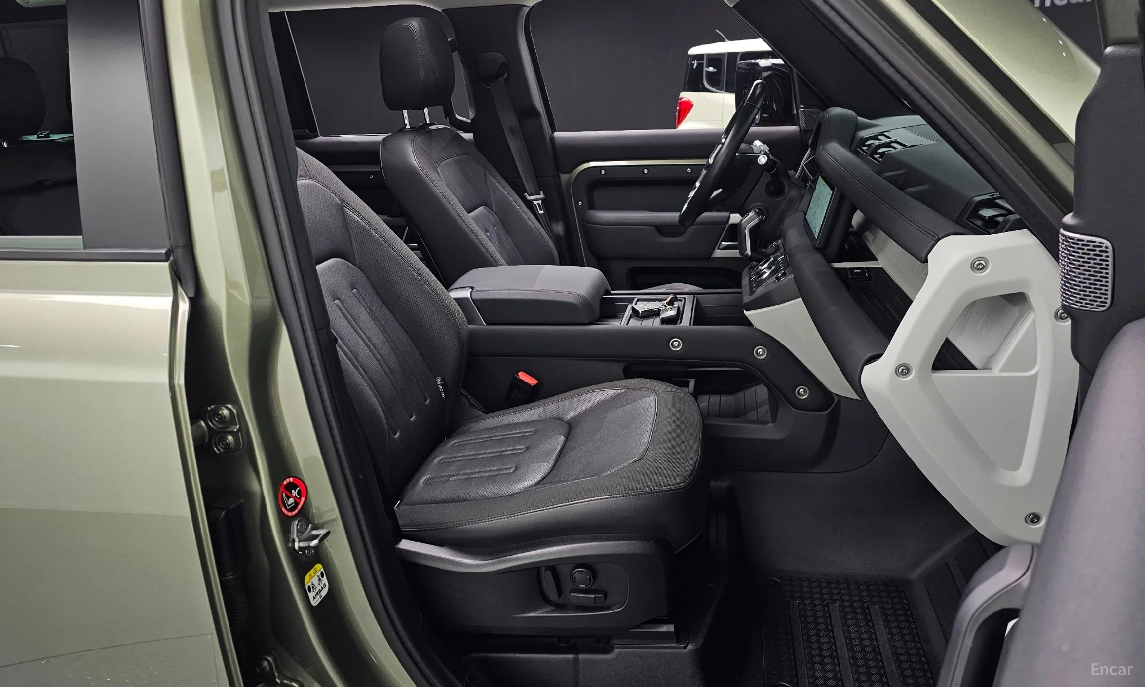 Land Rover Defender (L663) превью 10