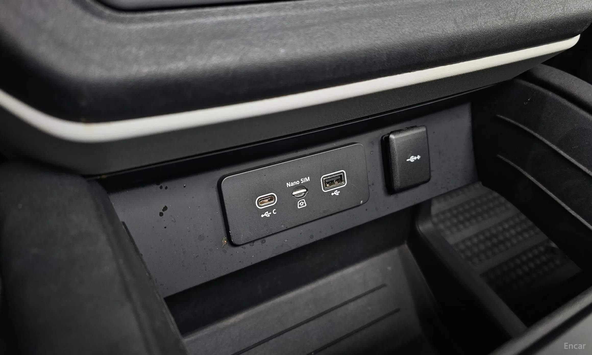 Land Rover Defender (L663) превью 17
