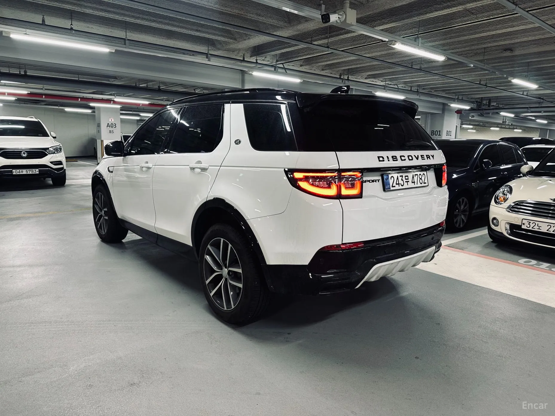 Land Rover Discovery Sports превью 2