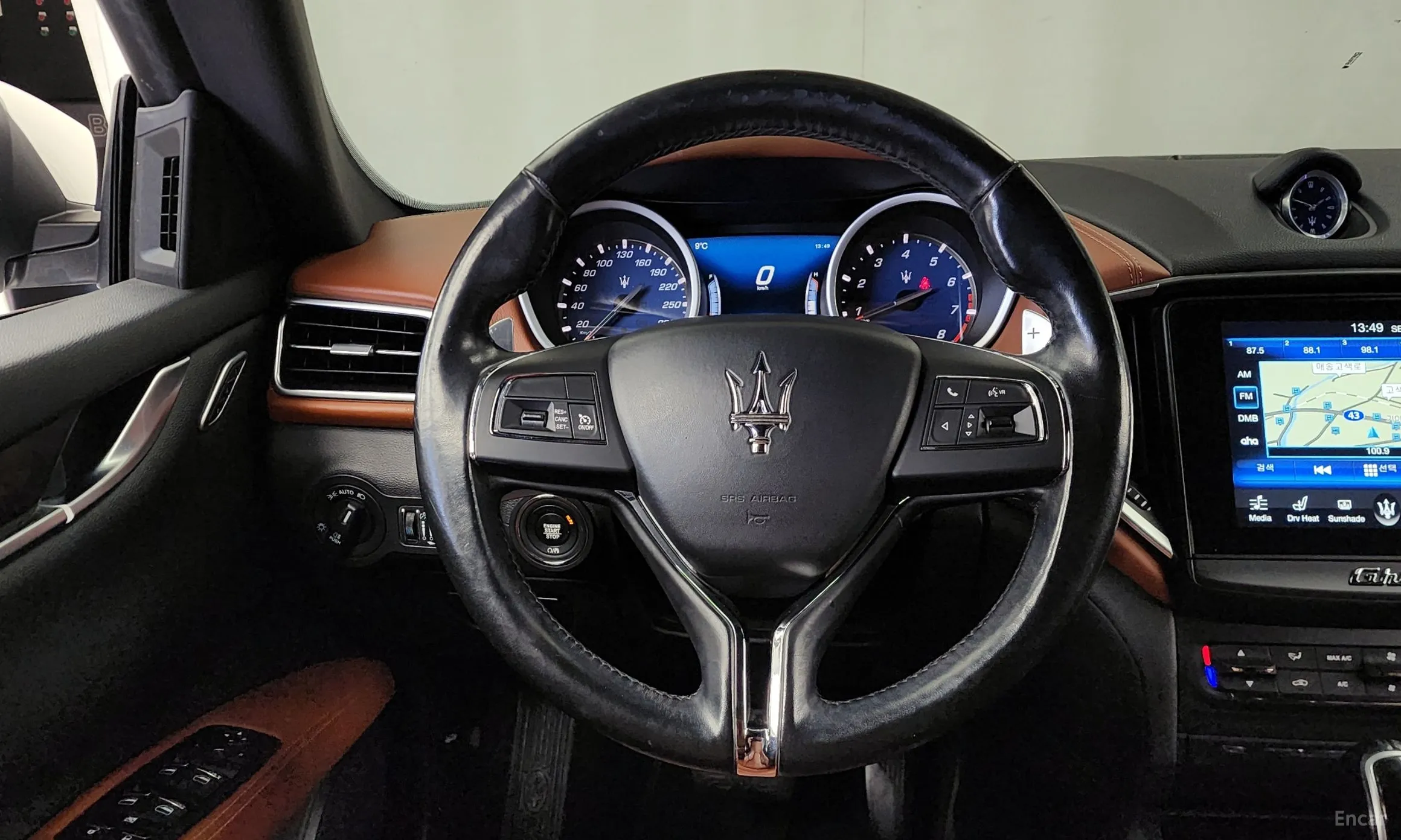 Maserati Ghibli превью 13