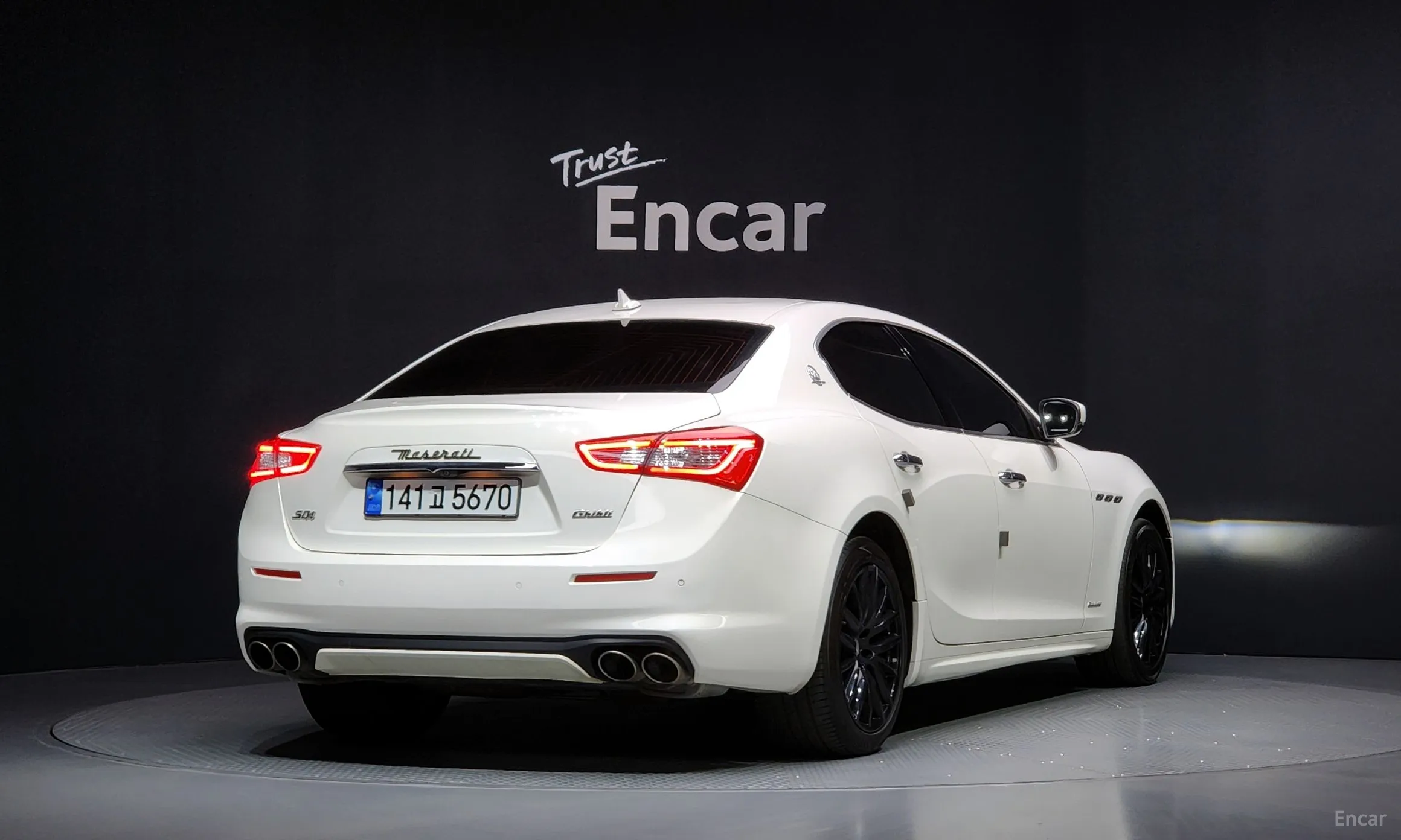 Maserati Ghibli превью 2
