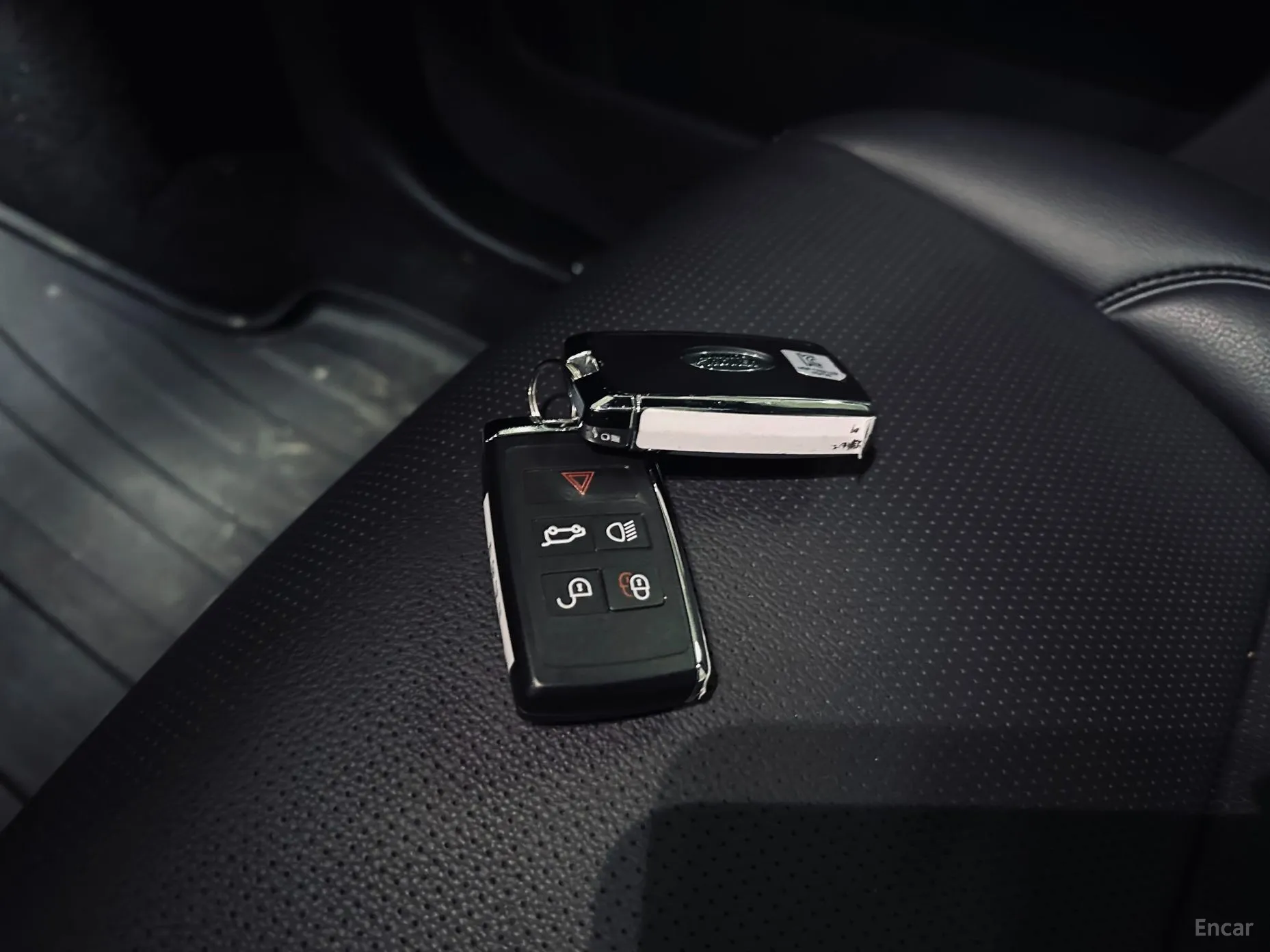 Land Rover Discovery Sports превью 14