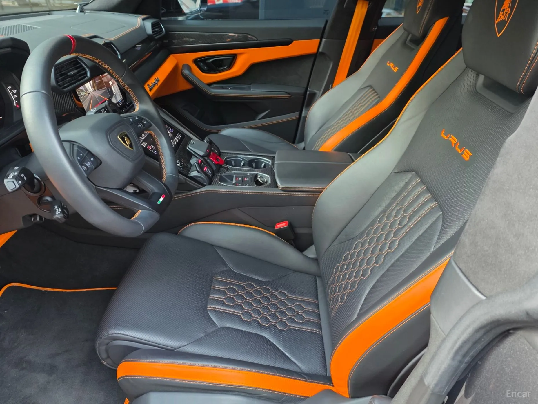 Lamborghini Urus превью 15