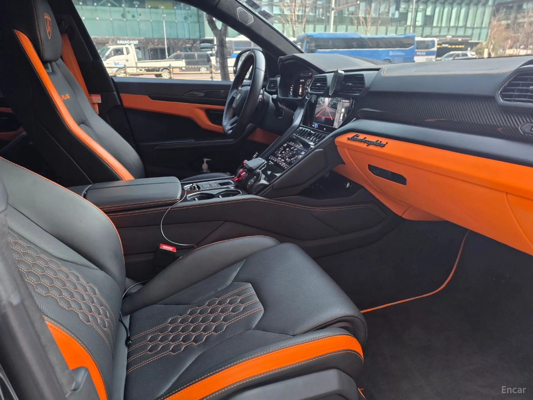 Lamborghini Urus превью 16