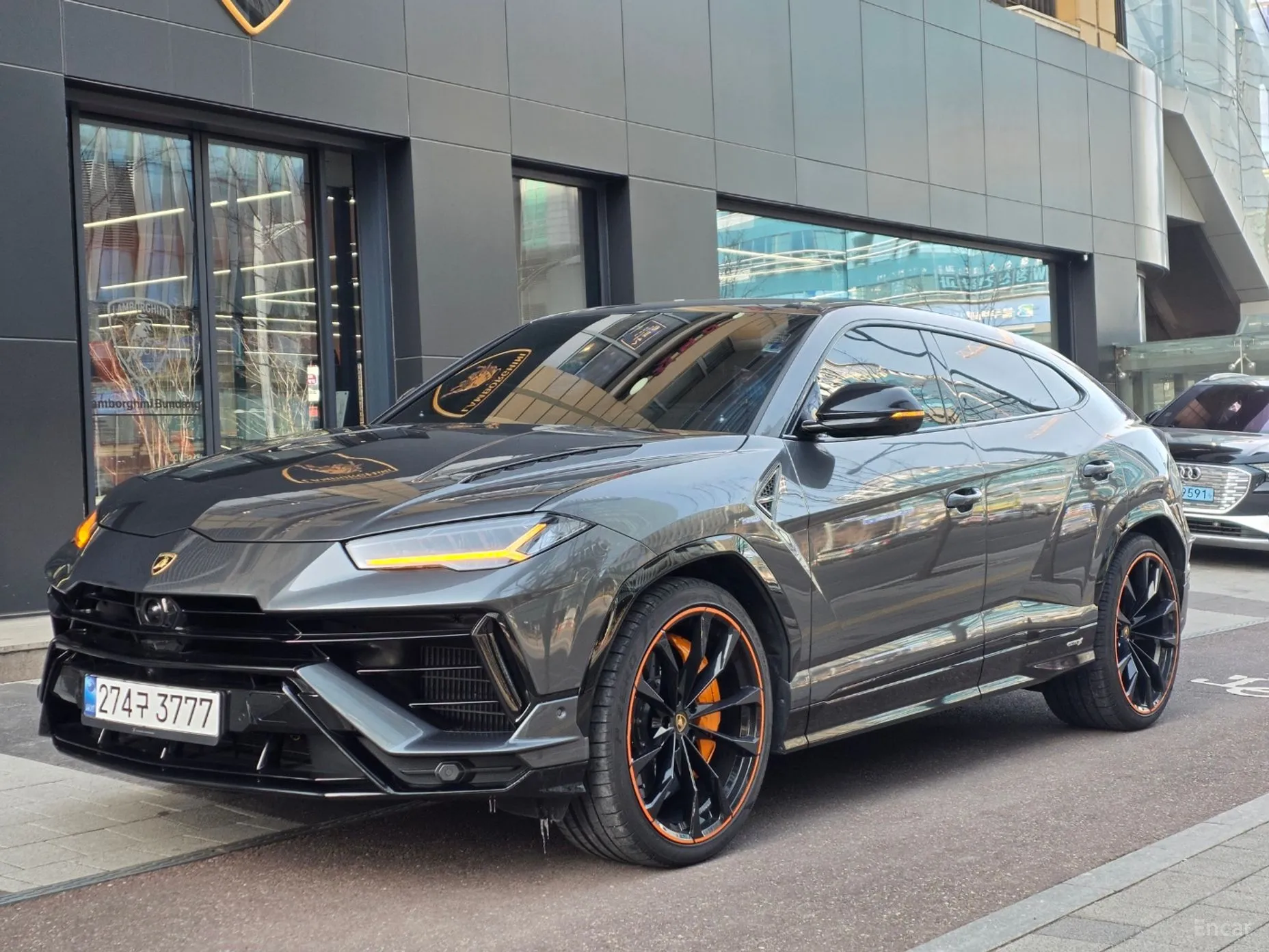Lamborghini Urus превью 3