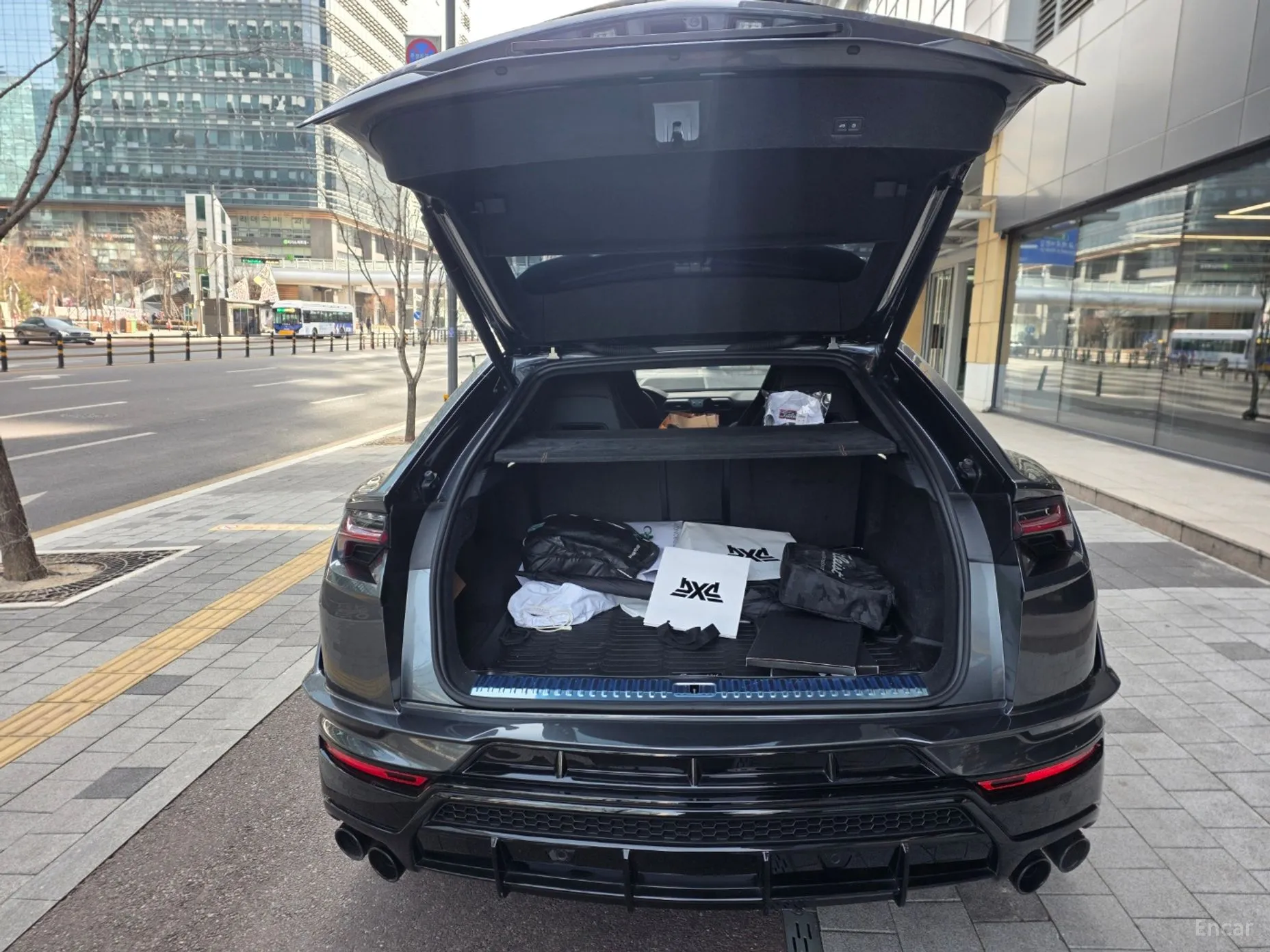 Lamborghini Urus превью 7