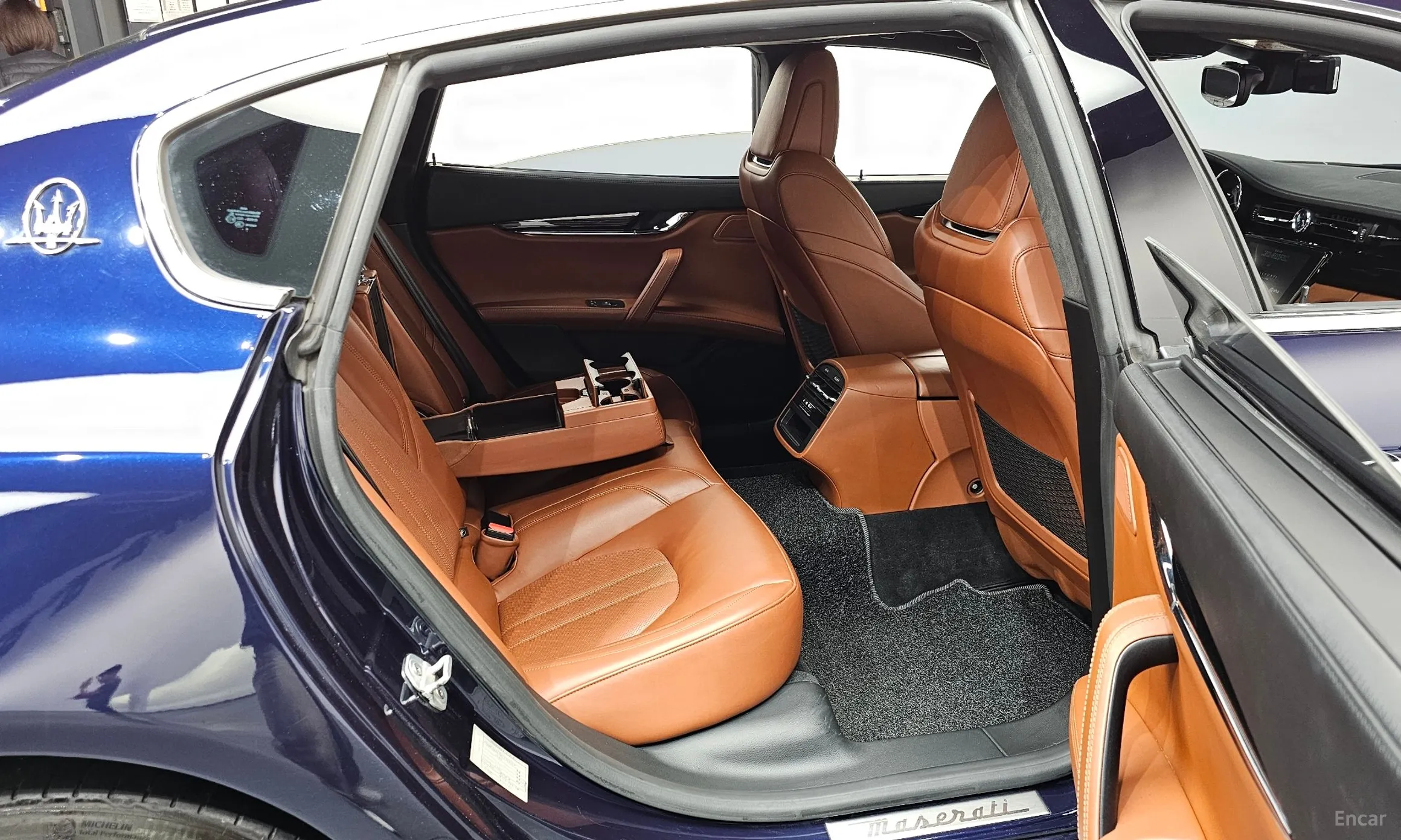 Maserati Quattroporte превью 12
