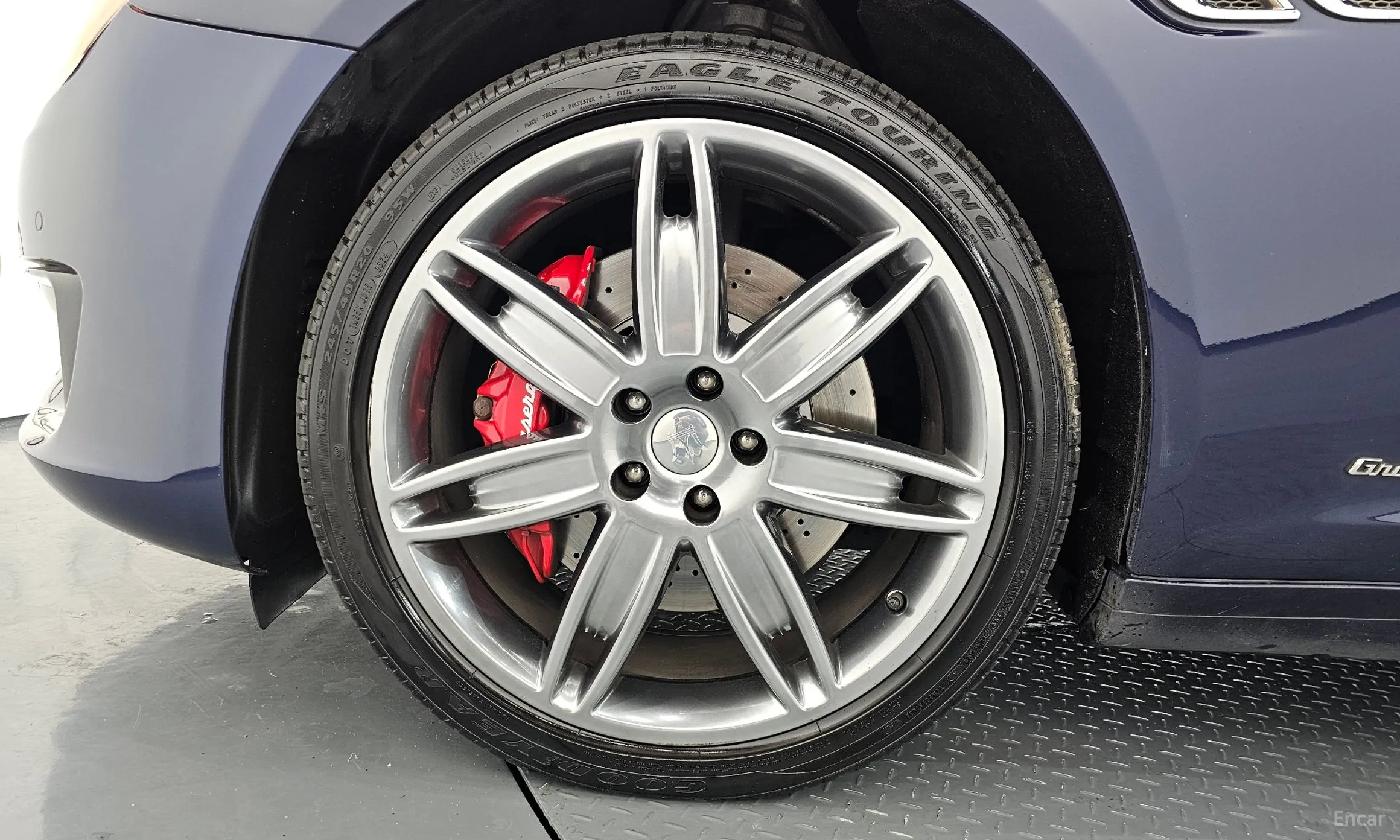Maserati Quattroporte превью 5