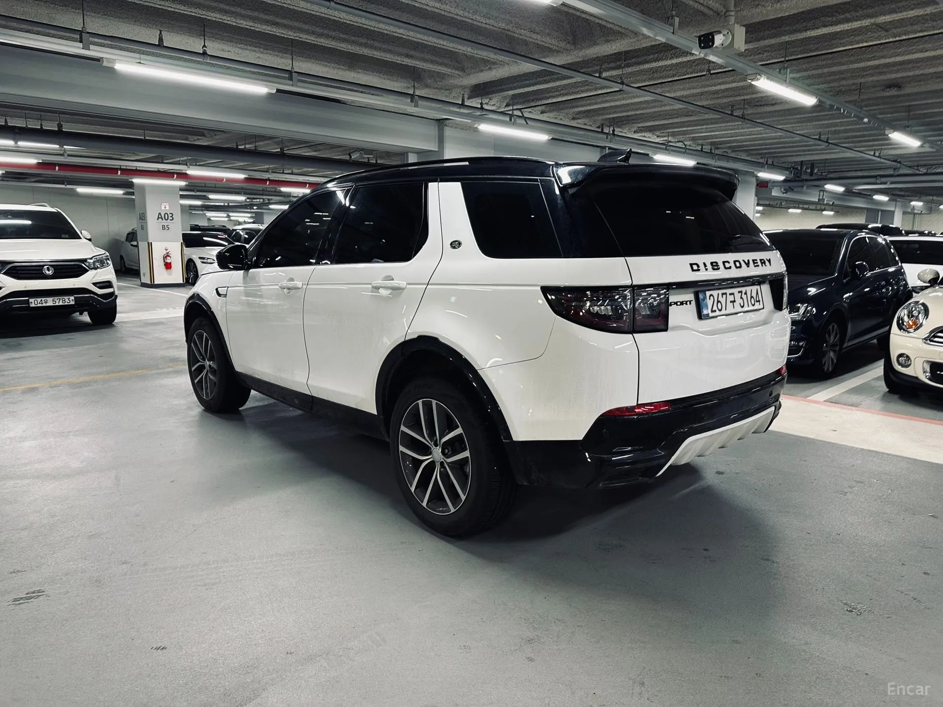 Land Rover Discovery Sports превью 2