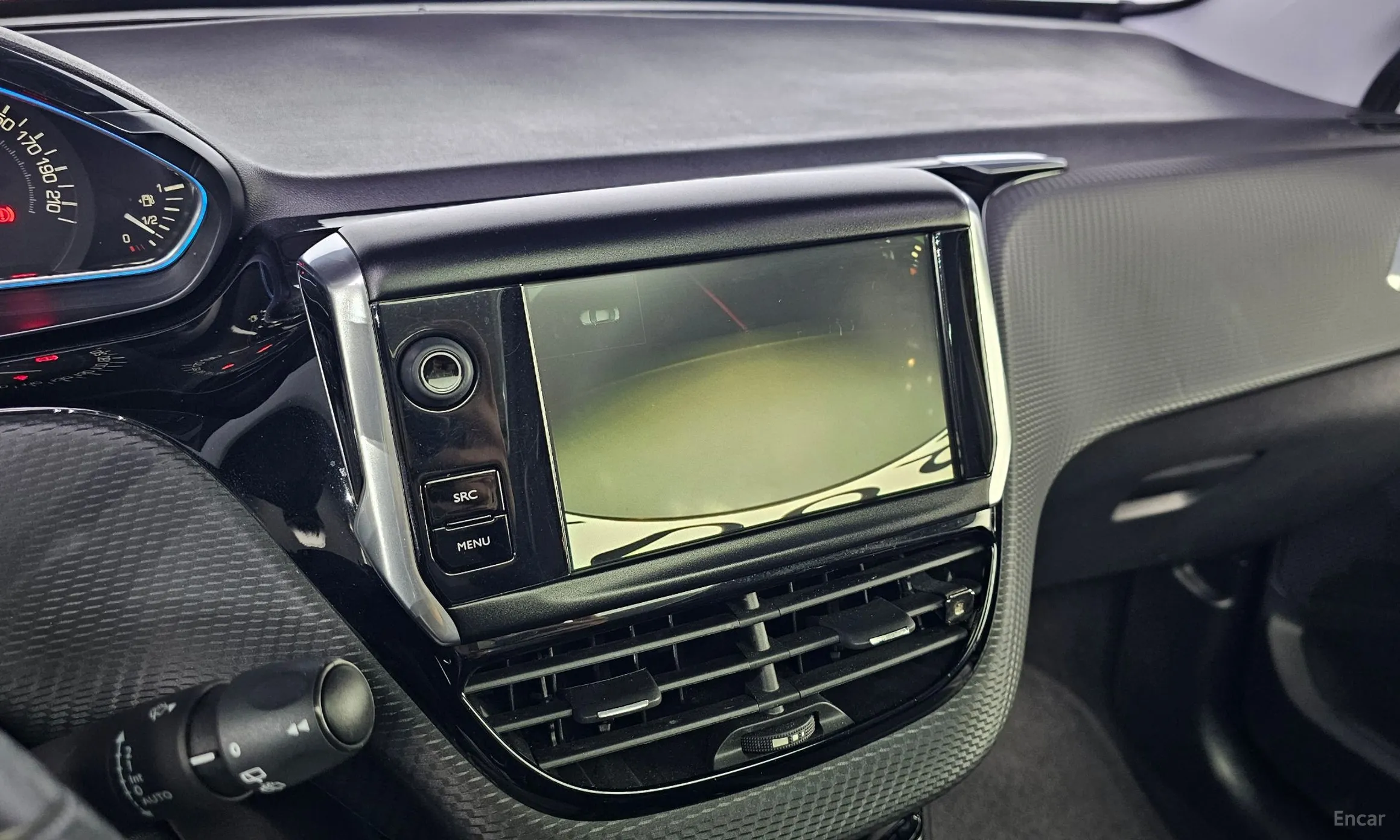 Peugeot 2008. превью 15