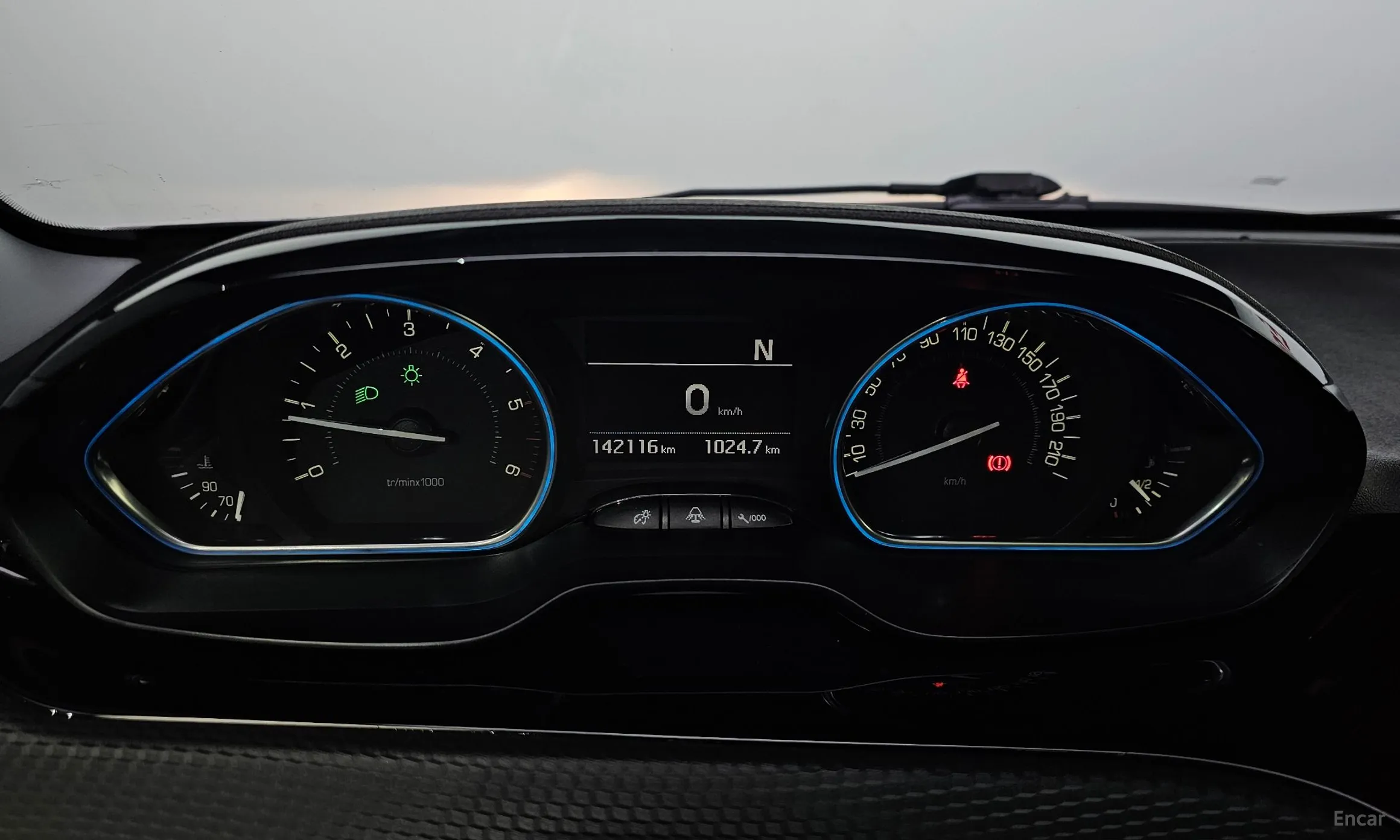 Peugeot 2008. превью 8