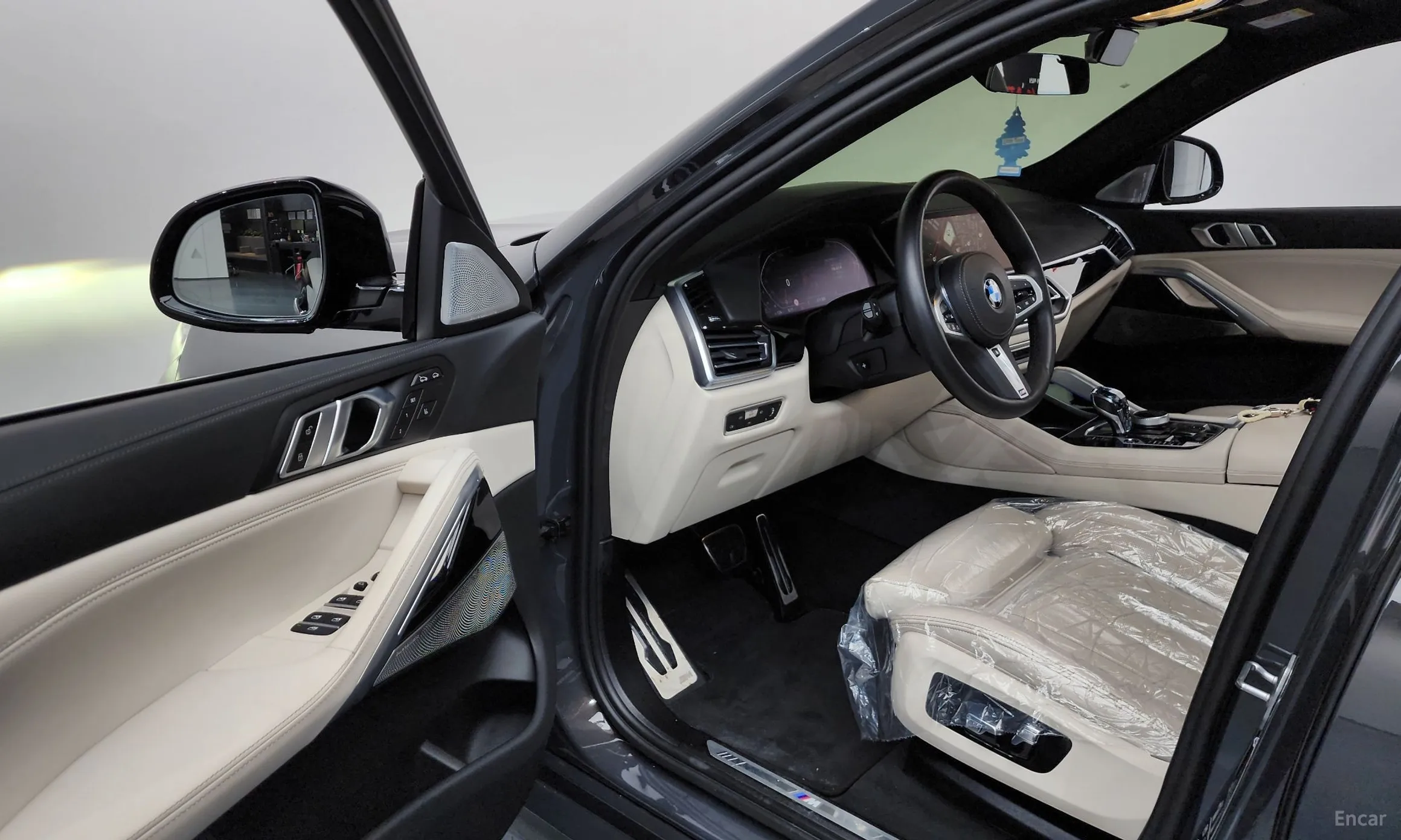 BMW X6 (G06) превью 10