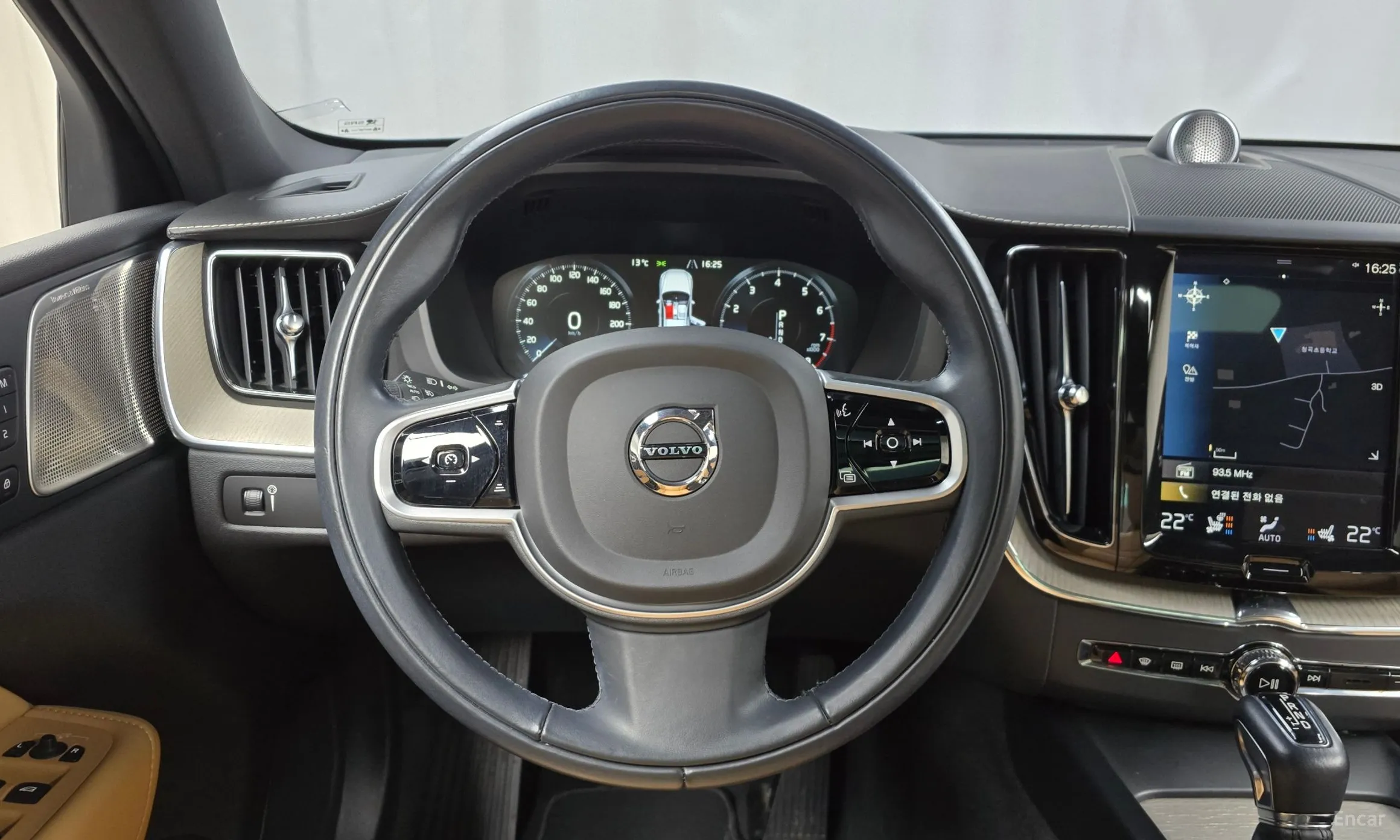 Volvo XC60 Gen 2 превью 13