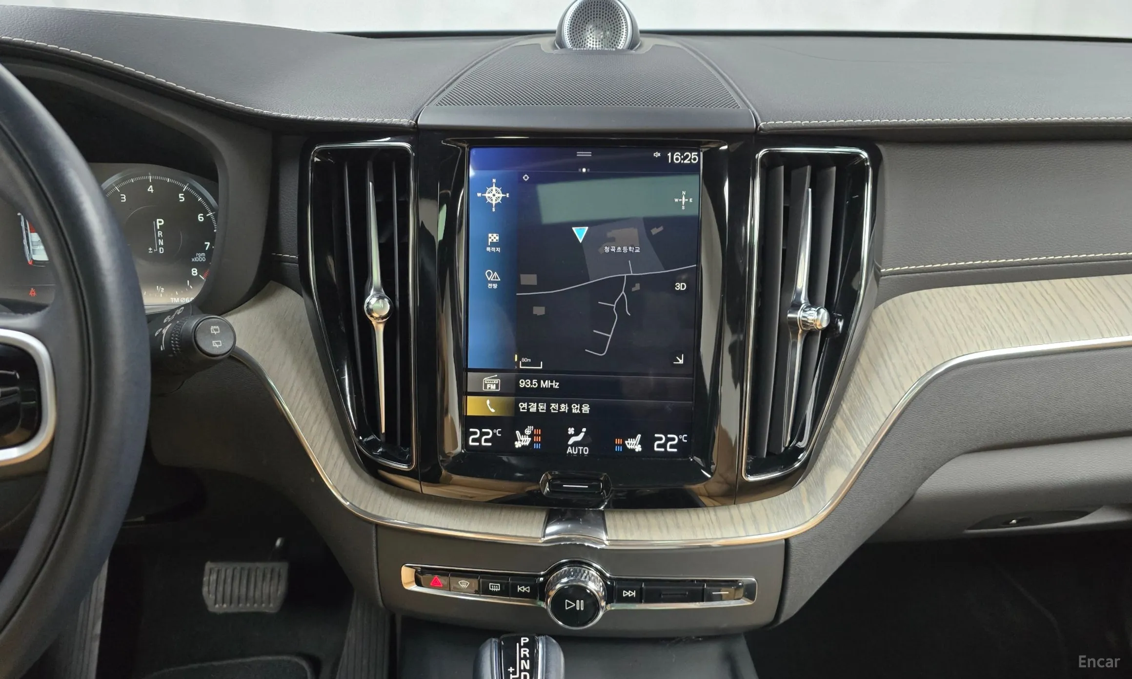 Volvo XC60 Gen 2 превью 14