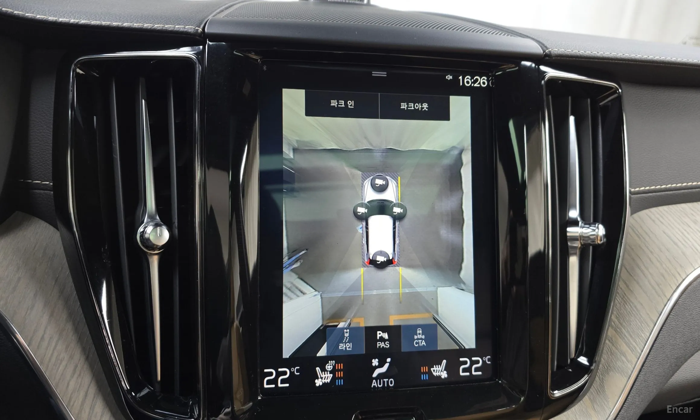 Volvo XC60 Gen 2 превью 15